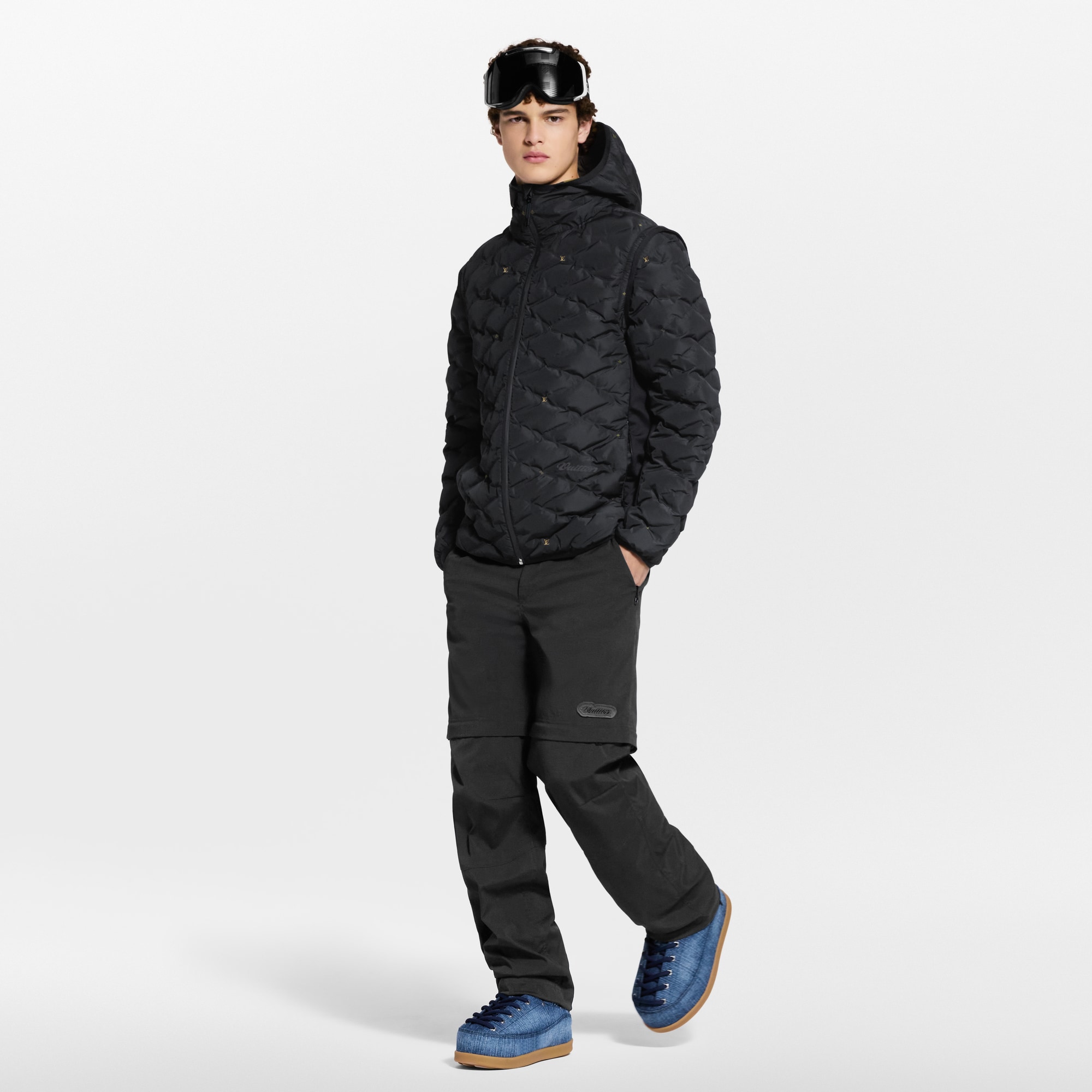 LV} - LV - LV新品系列男士 | 路易威登LOUIS VUITTON官网 (产品缩放)