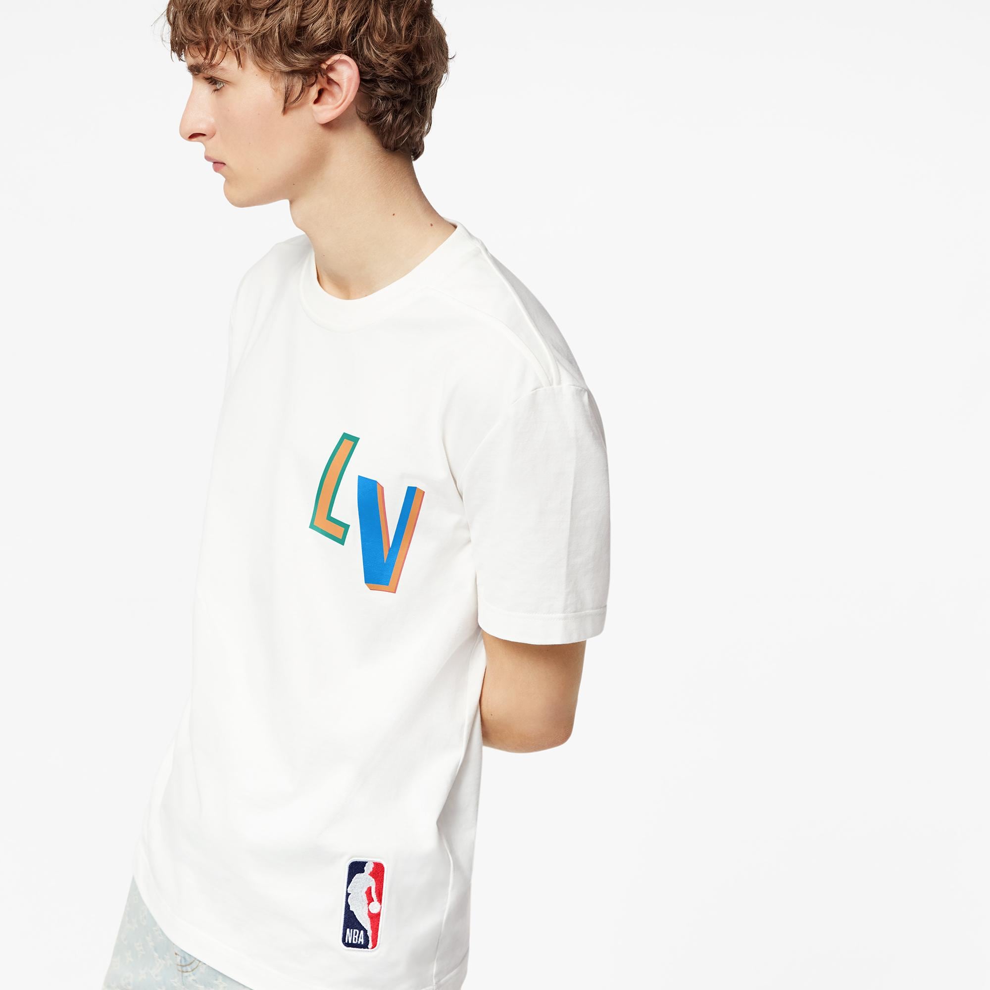 LV} - LV - LV男士Discontinued Product | 路易威登LOUIS VUITTON官网 (产品缩放)