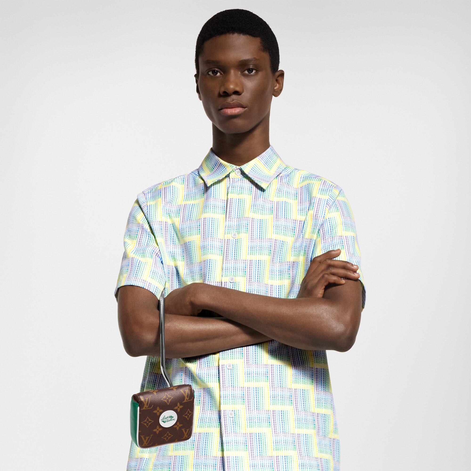 LV} - LVS00 - LV硬箱、旅行和家居运动用品和游戏 | 路易威登LOUIS VUITTON官网 (产品缩放)