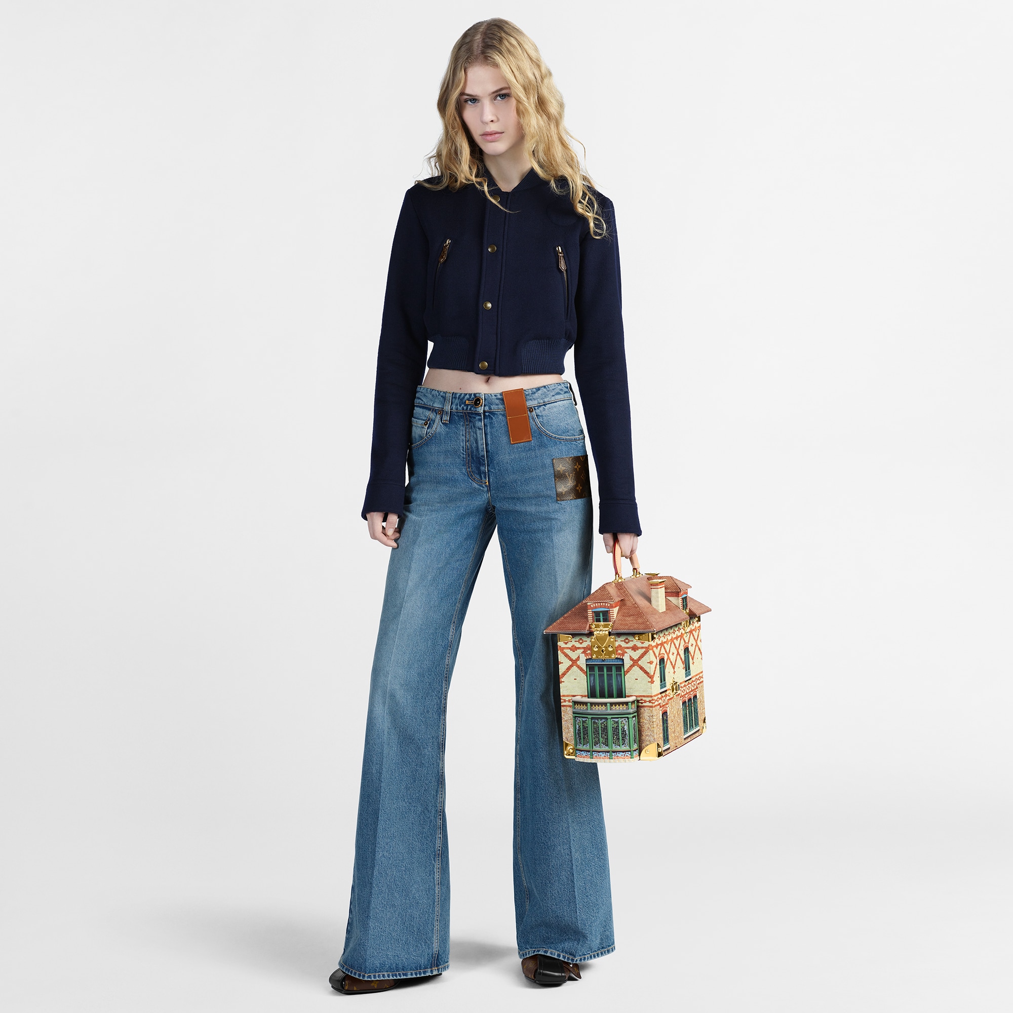 LV} - LVOther Leathers - LVLes Extraordinaires硬箱系列 | 路易威登LOUIS VUITTON官网 (产品缩放)