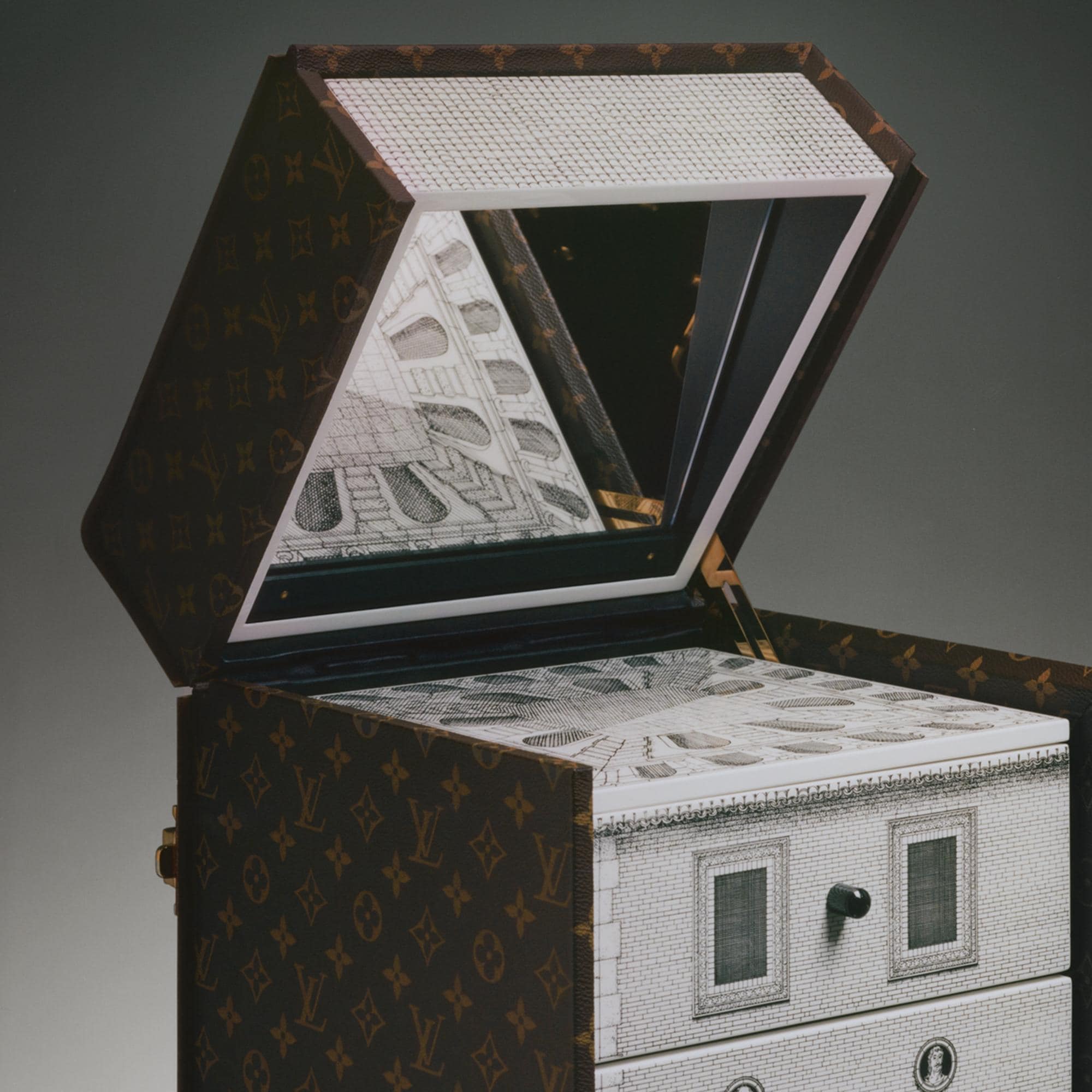 LV} - LV - LV男士Discontinued Product | 路易威登LOUIS VUITTON官网 (产品缩放)
