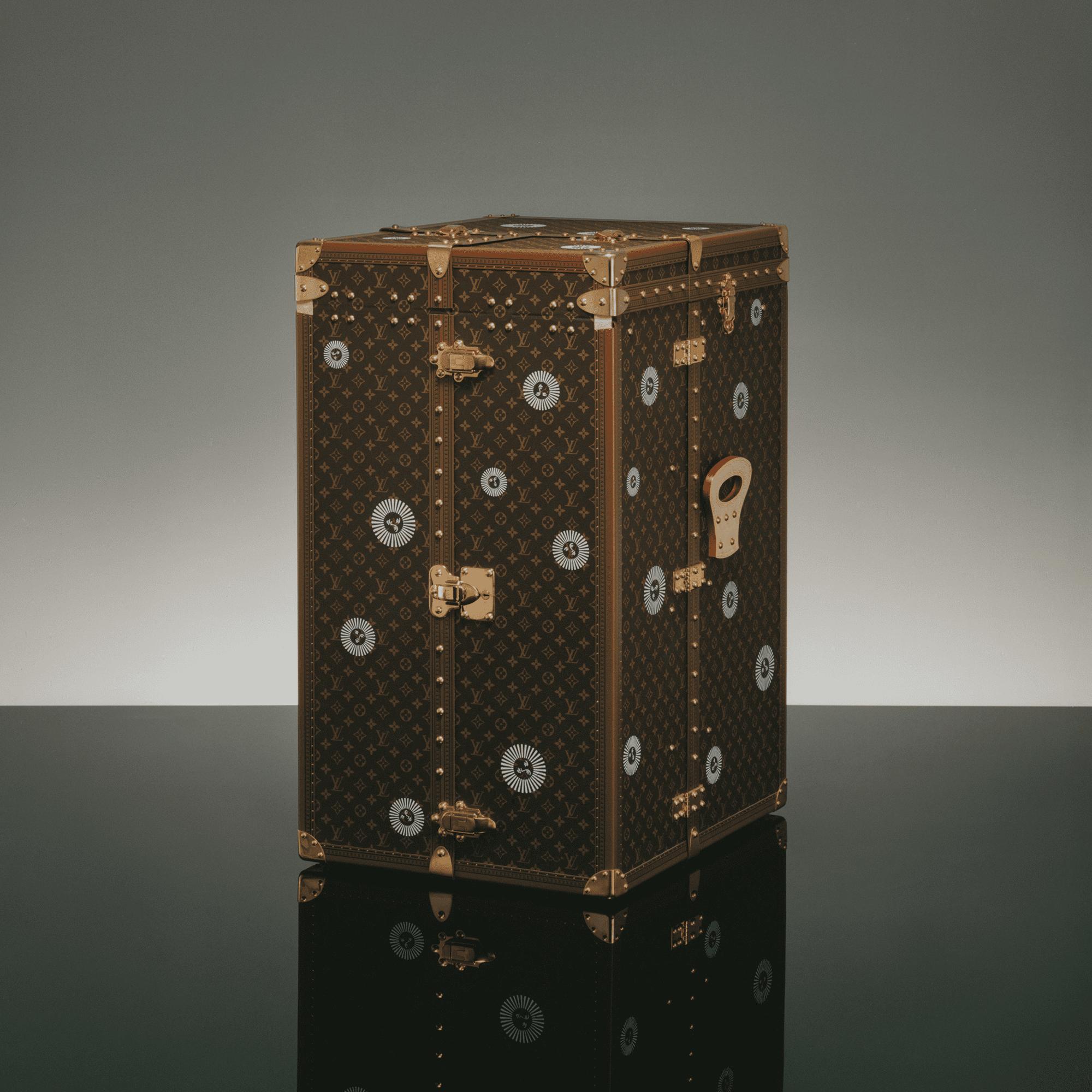 LV} - LV - LV男士Discontinued Product | 路易威登LOUIS VUITTON官网 (产品缩放)