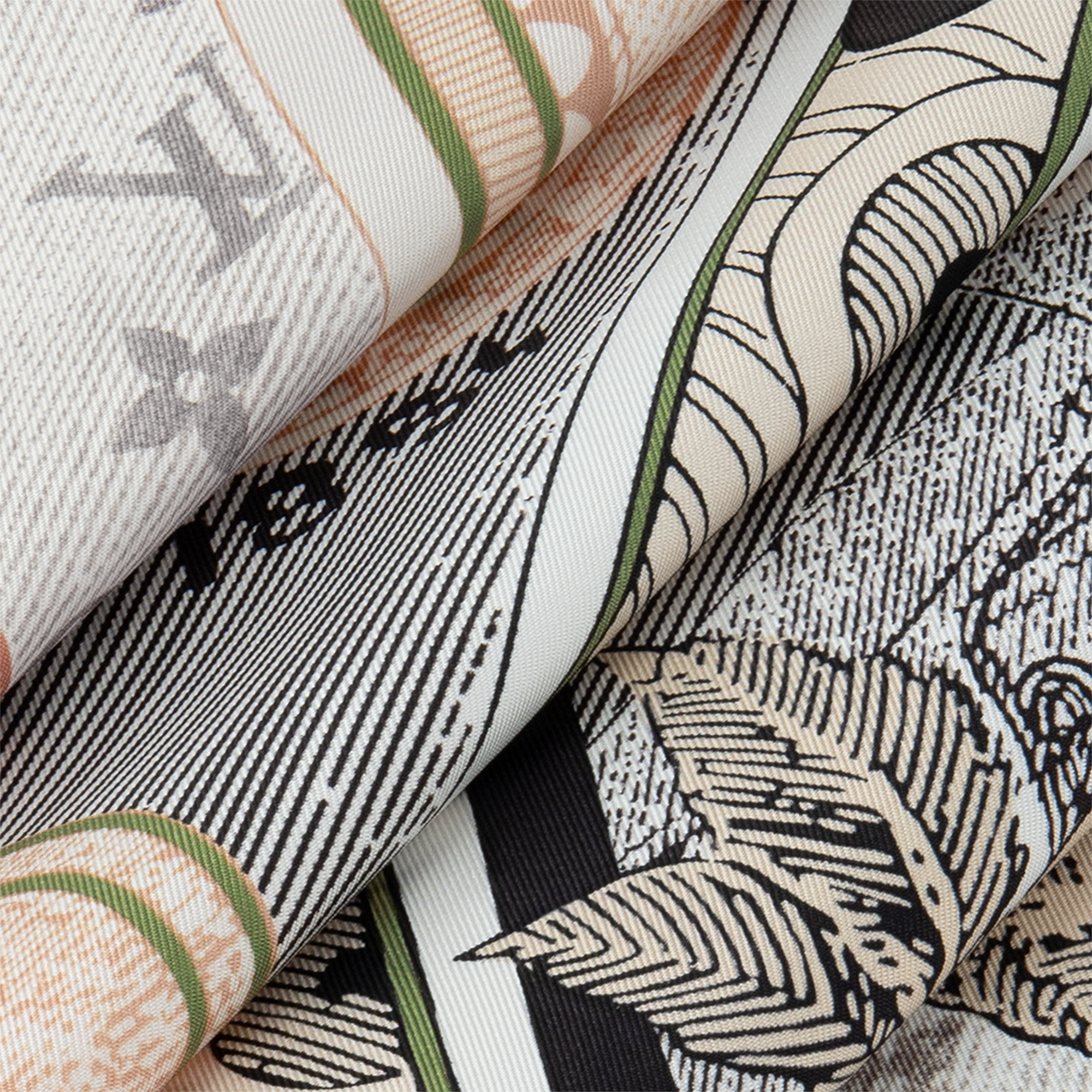 LV} - LVS00 - LV女士灵动配饰 | 路易威登LOUIS VUITTON官网 (产品缩放)