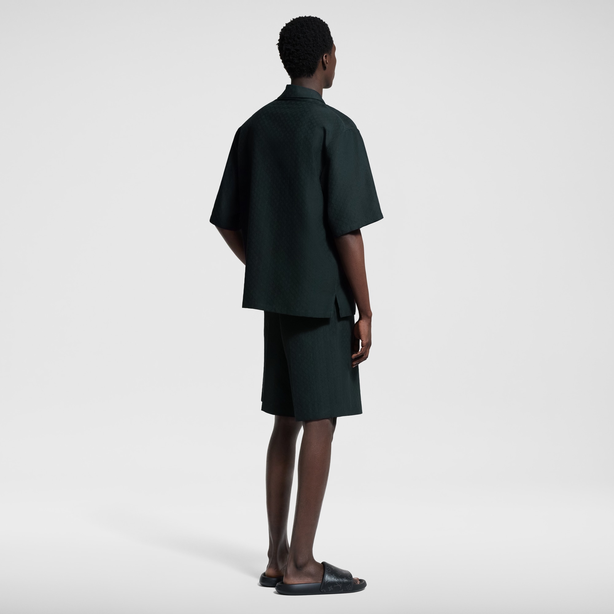LV} - LV - LV男士高级成衣 | 路易威登LOUIS VUITTON官网 (产品缩放)