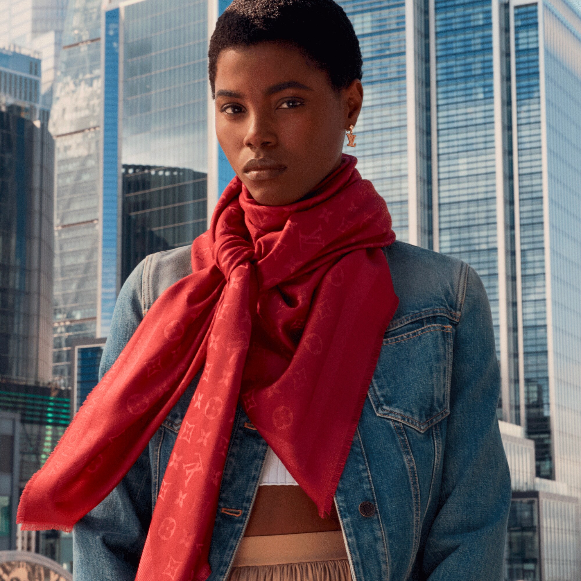 LV} - LVS00 - LV女士灵动配饰 | 路易威登LOUIS VUITTON官网 (产品缩放)