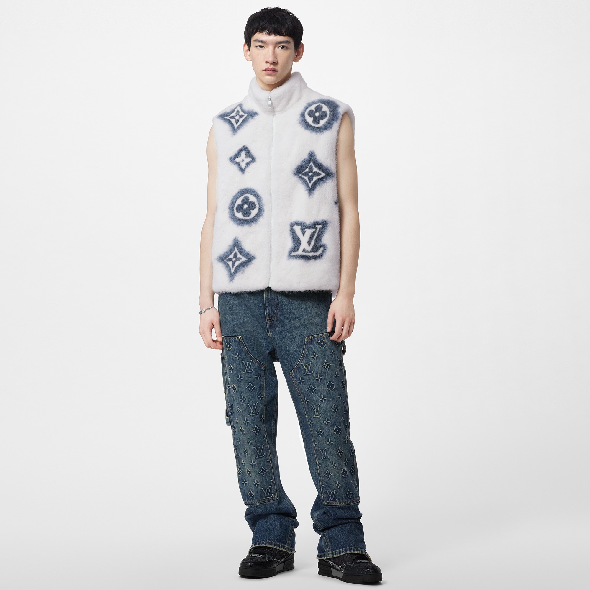LV} - LV - LV男士高级成衣 | 路易威登LOUIS VUITTON官网 (产品缩放)