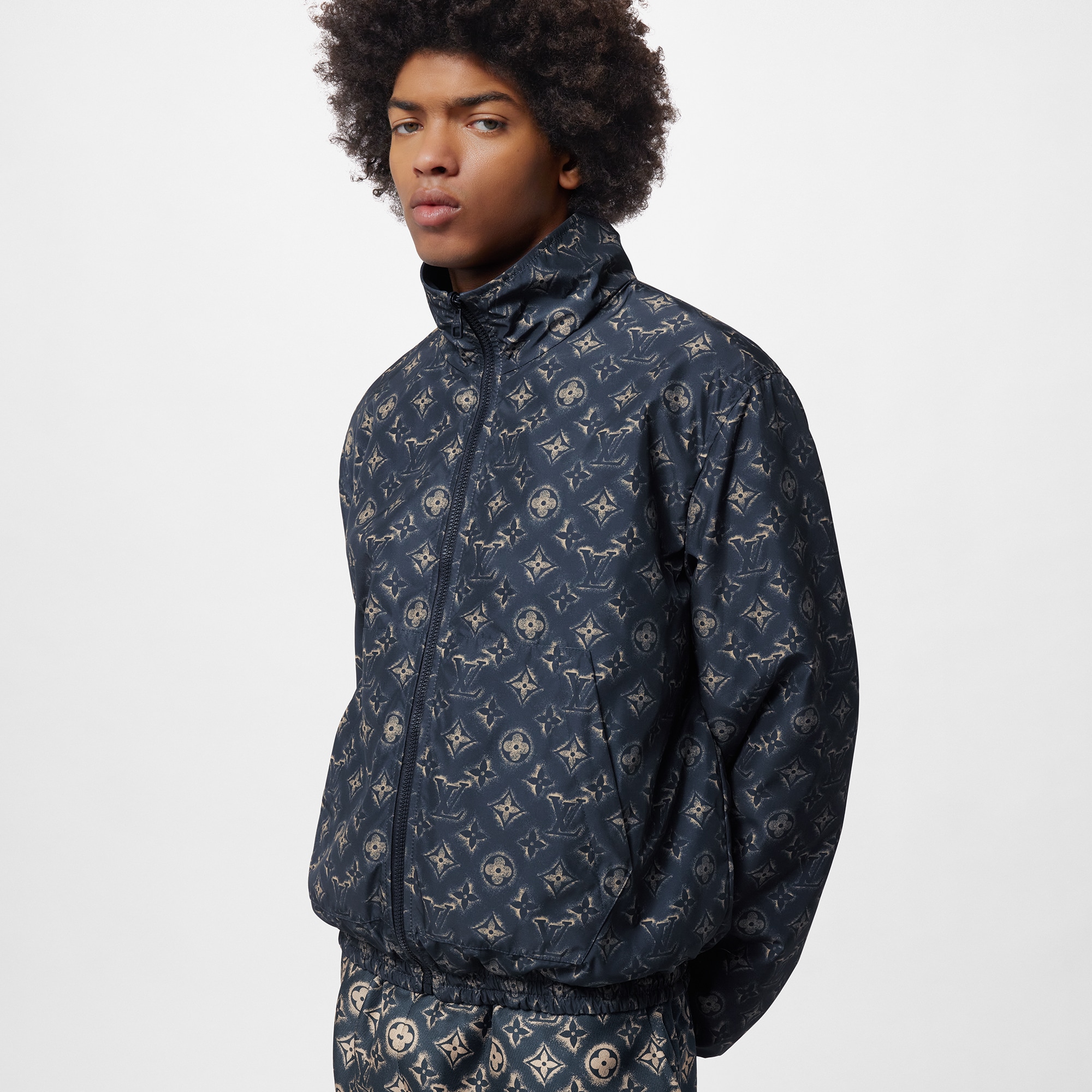 LV} - LV - LV男士Discontinued Product | 路易威登LOUIS VUITTON官网 (产品缩放)