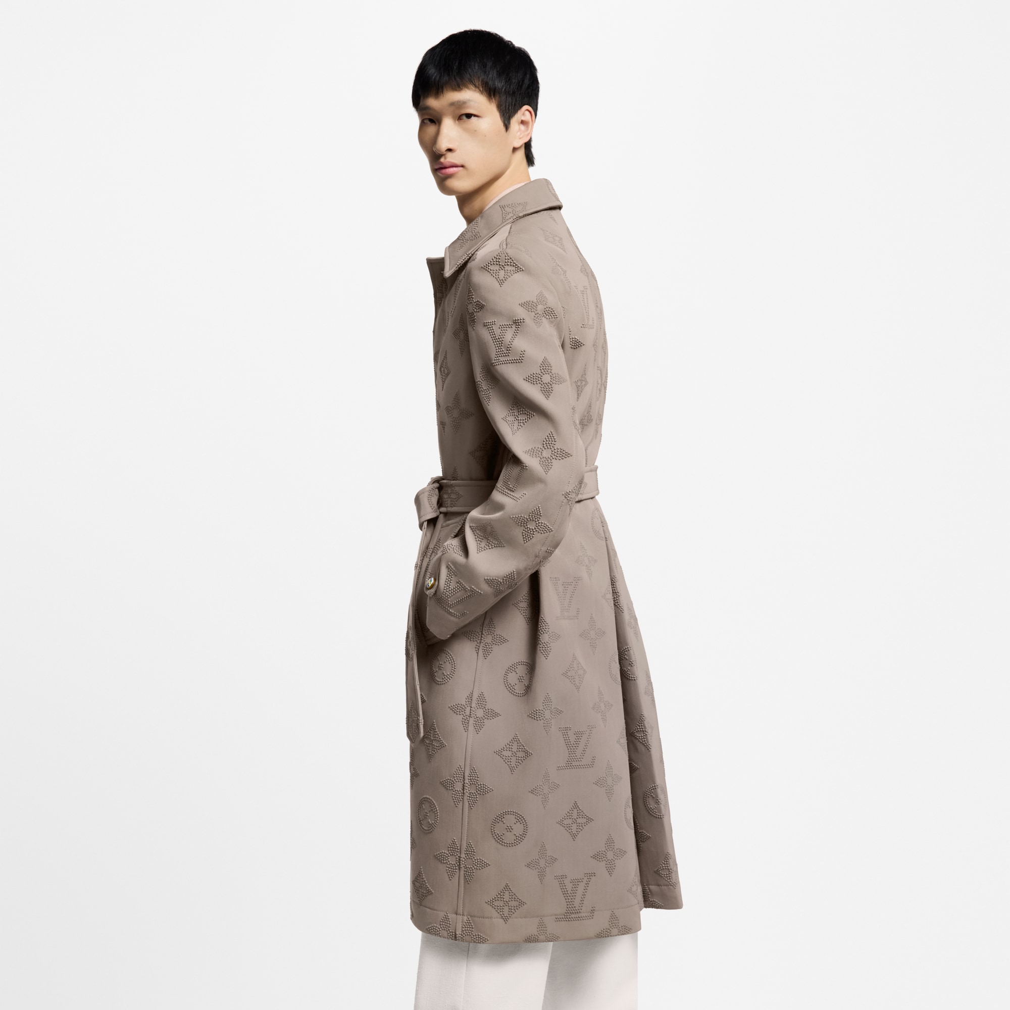 LV} - LV - LV男士高级成衣 | 路易威登LOUIS VUITTON官网 (产品缩放)