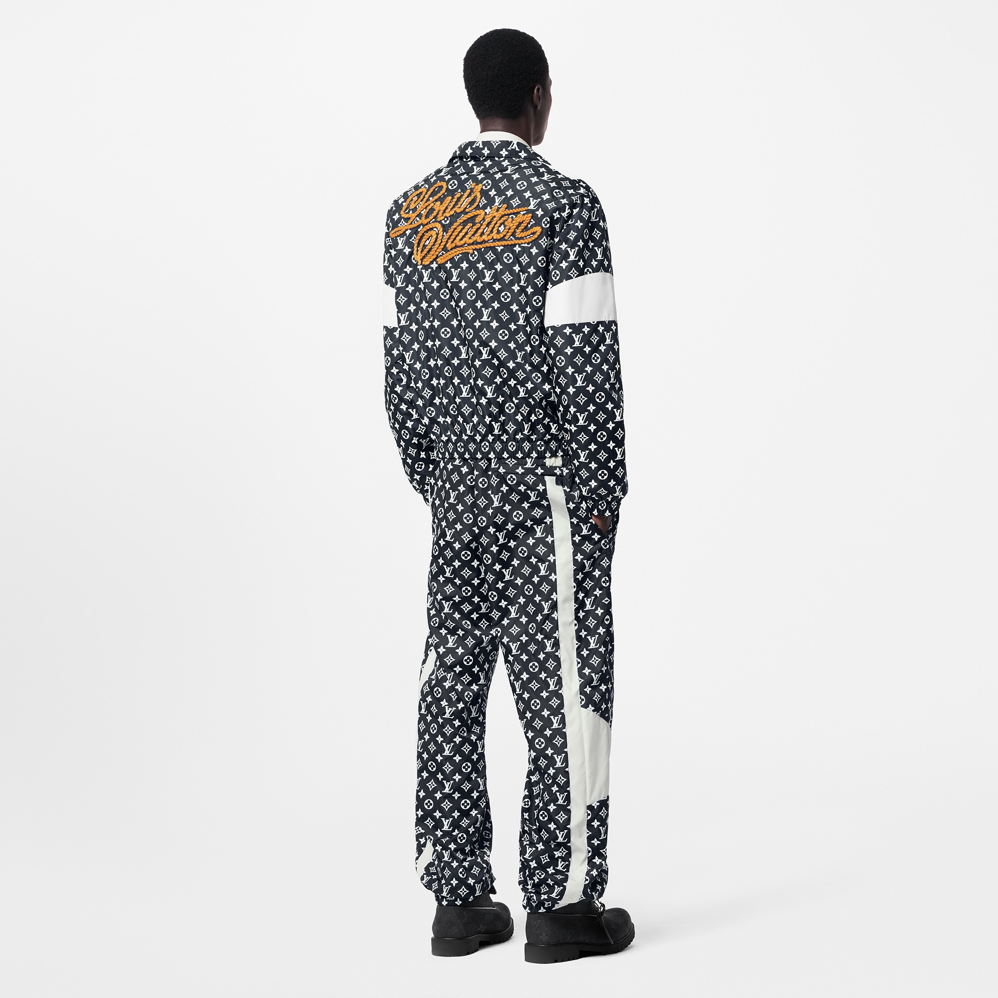 LV} - LV - LV男士高级成衣 | 路易威登LOUIS VUITTON官网 (产品缩放)