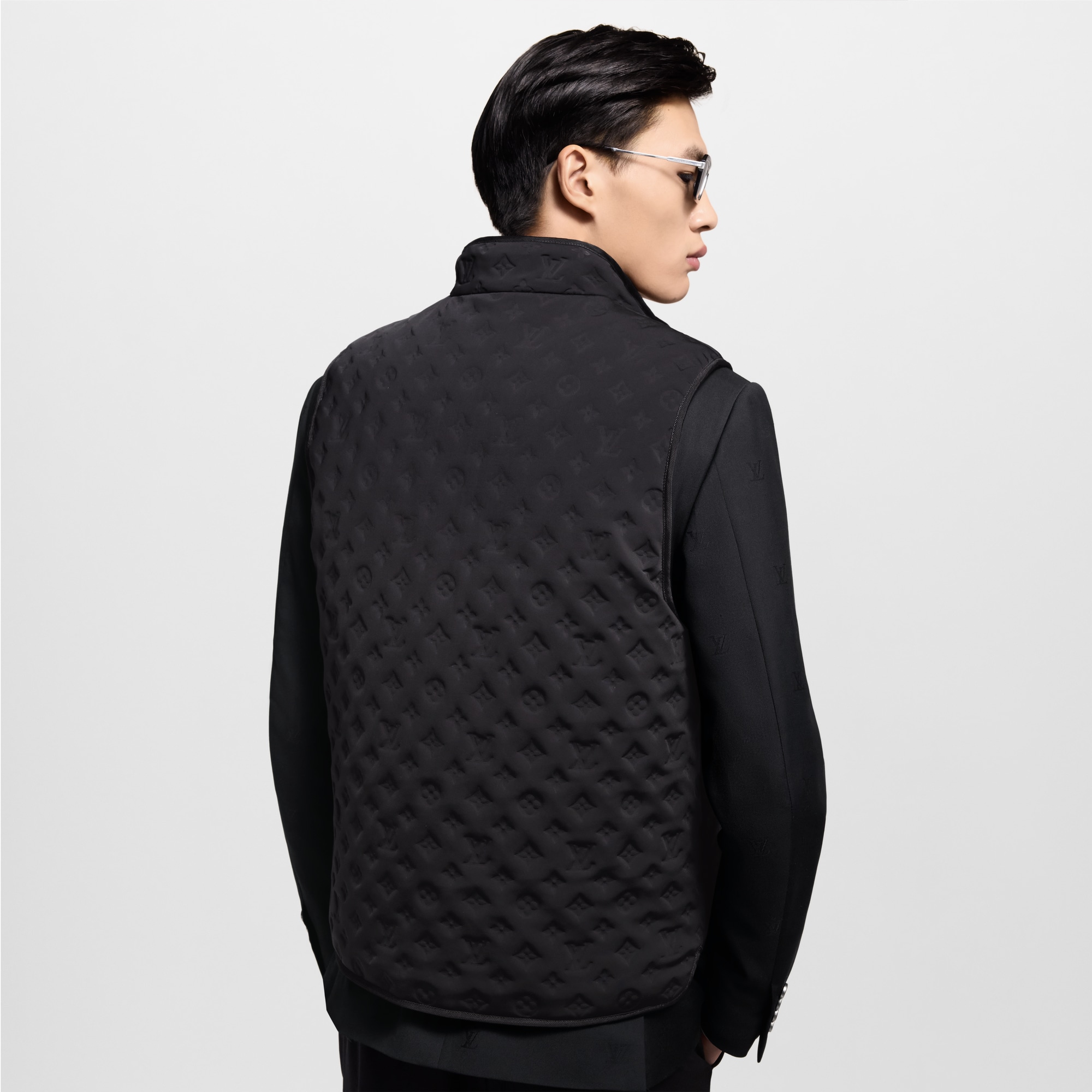 LV} - LV - LV男士高级成衣 | 路易威登LOUIS VUITTON官网 (产品缩放)