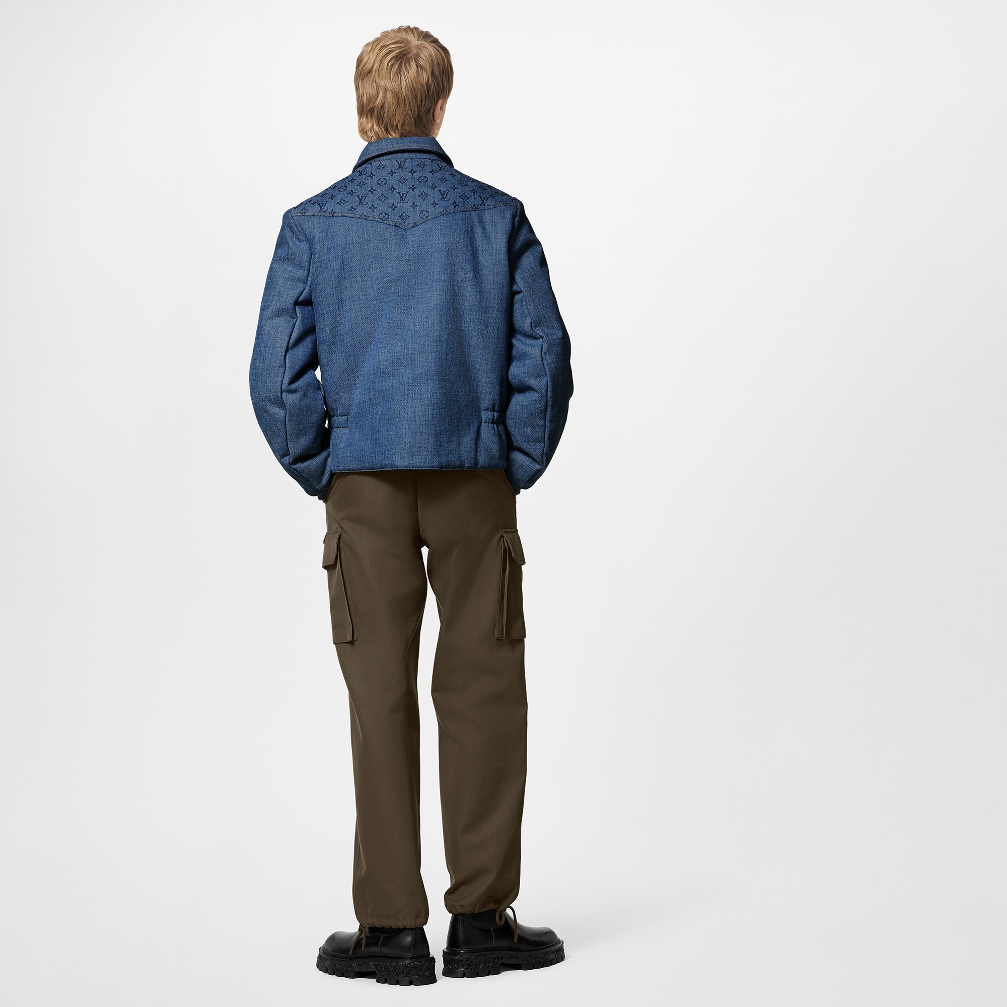 LV} - LV - LV男士Discontinued Product | 路易威登LOUIS VUITTON官网 (产品缩放)