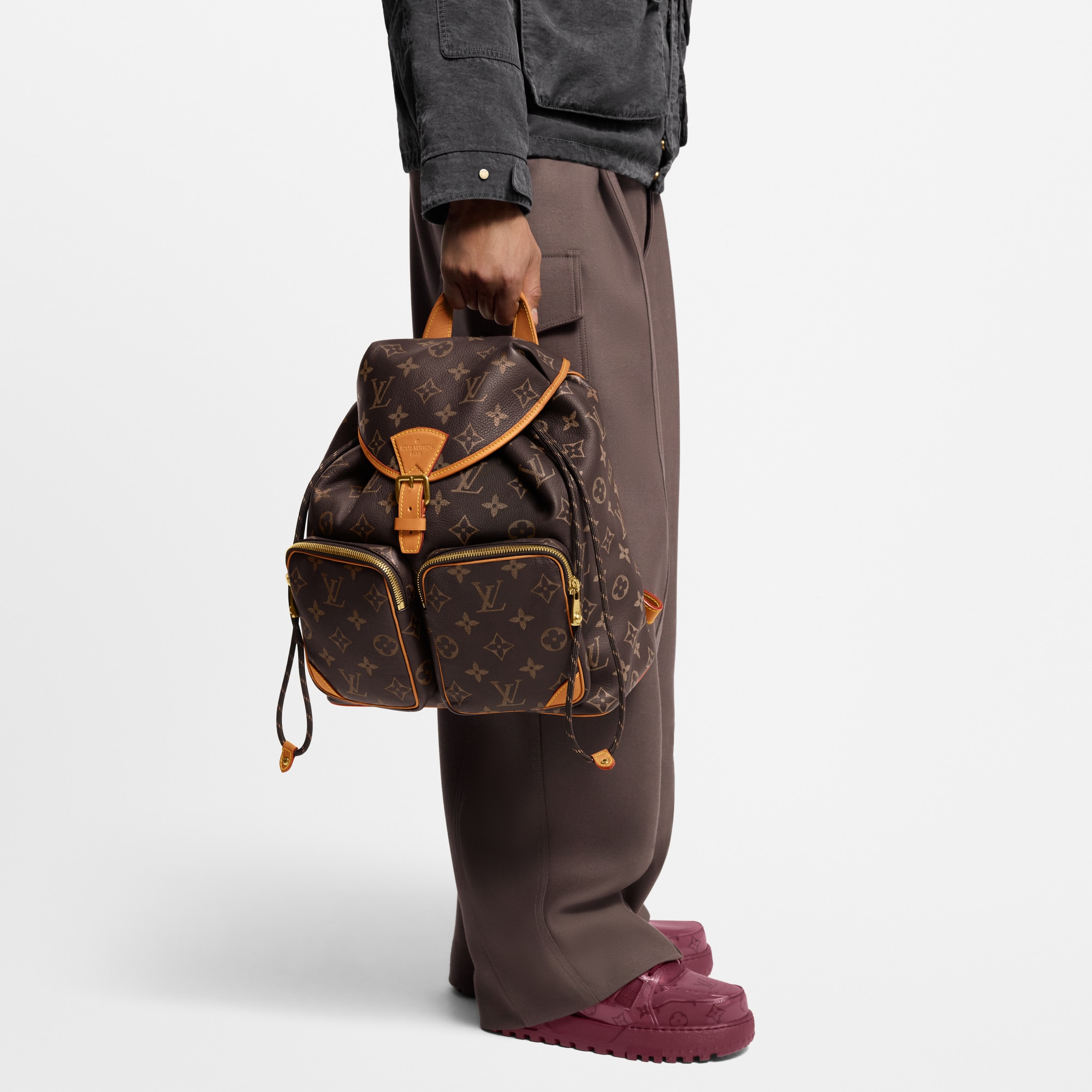 LV} - LVAutres Cuirs Monogram - LV包袋和小型皮具男士包袋 | 路易威登LOUIS VUITTON官网 (产品缩放)