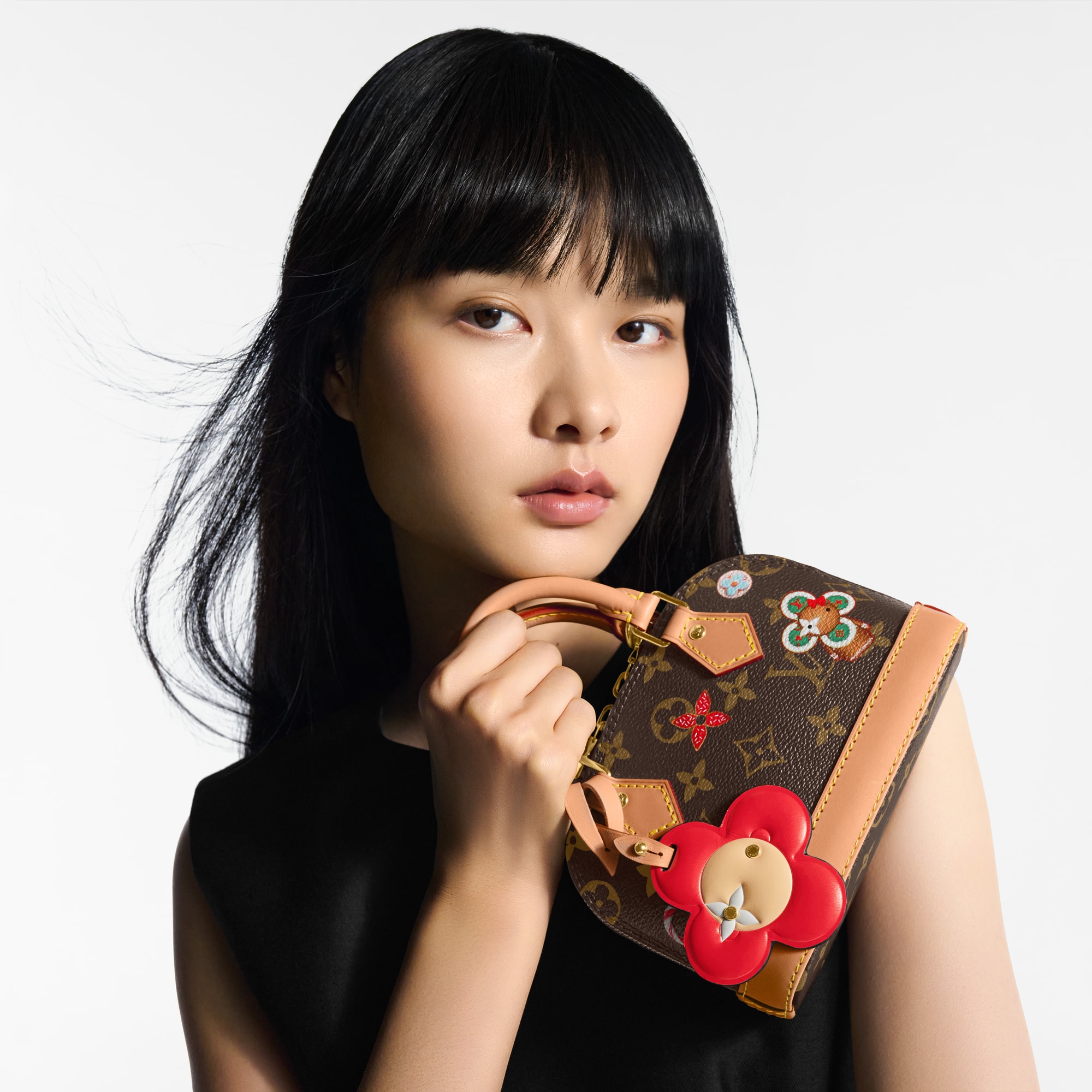 LV} - LVMonogram - LV女士小型皮具 | 路易威登LOUIS VUITTON官网 (产品缩放)
