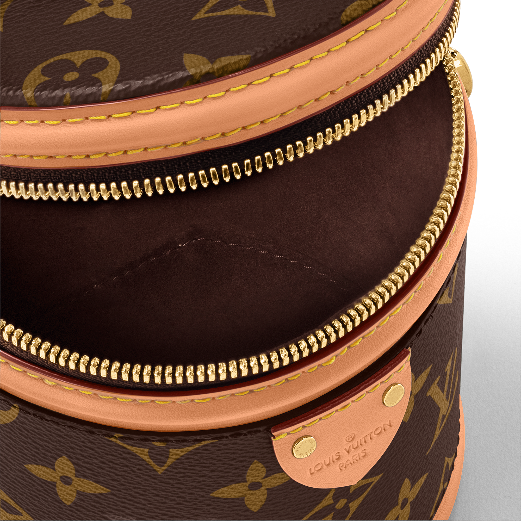 LV} - LVMonogram - LV女士小型皮具 | 路易威登LOUIS VUITTON官网 (产品缩放)