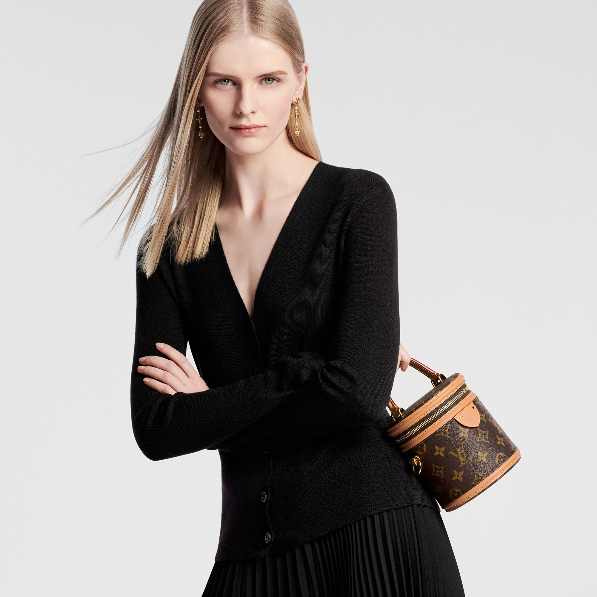 LV} - LVMonogram - LV女士小型皮具 | 路易威登LOUIS VUITTON官网 (产品缩放)