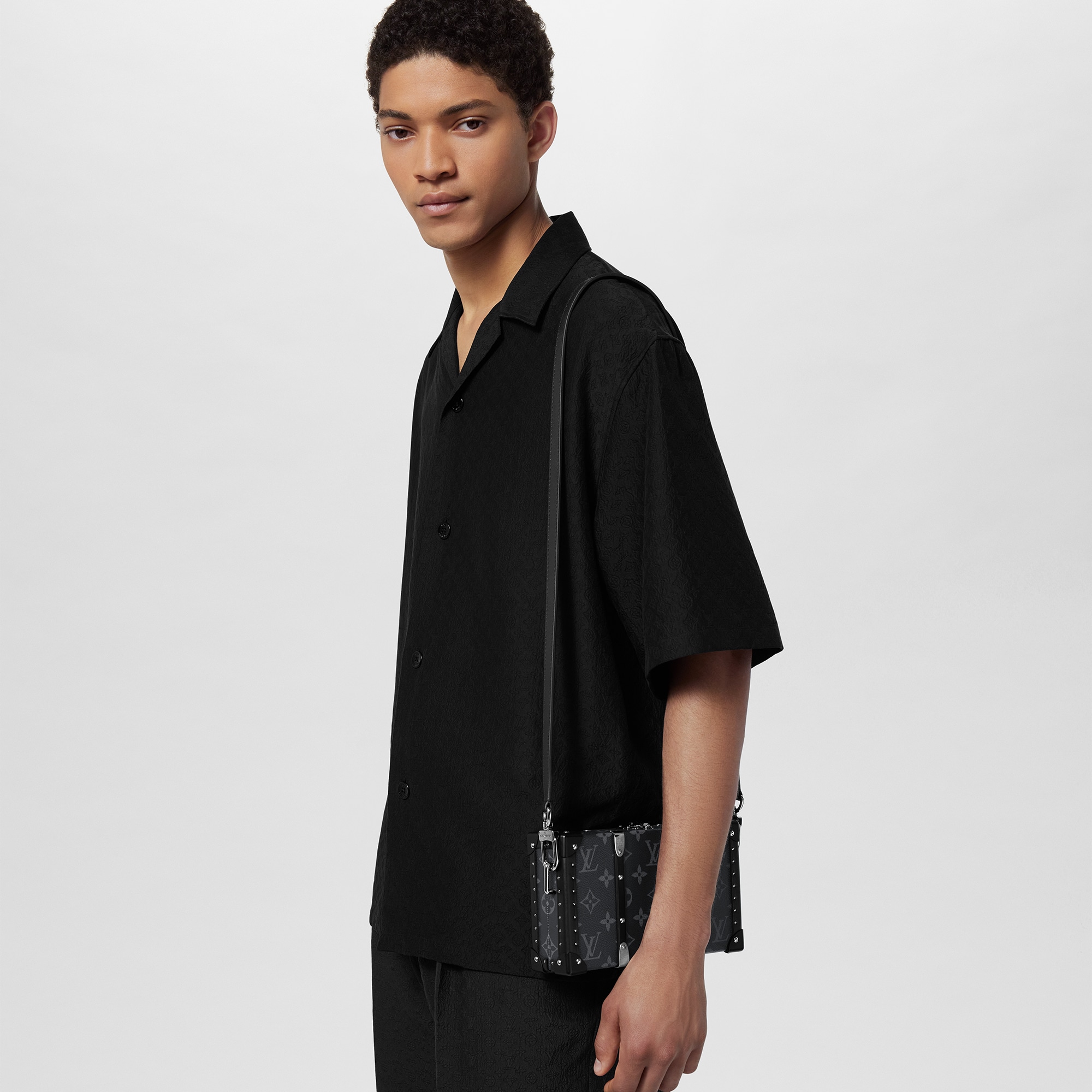 LV} - LVMonogram Eclipse - LV硬箱、旅行和家居生活礼遇 | 路易威登LOUIS VUITTON官网 (产品缩放)