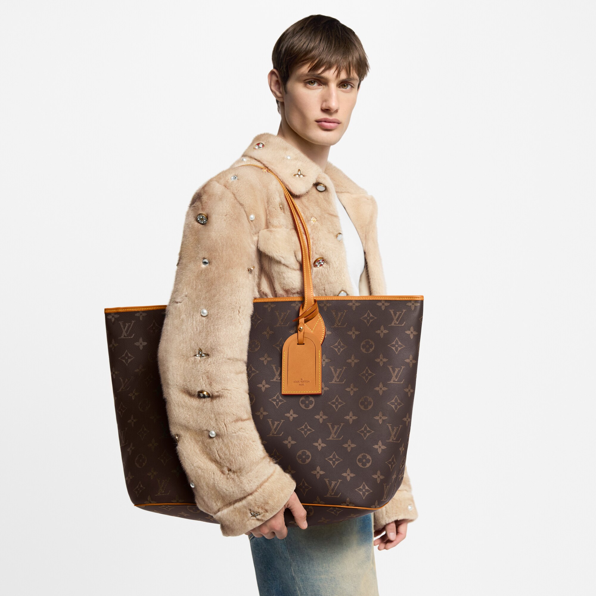 LV} - LVAutres Cuirs Monogram - LV男士旅行用品 | 路易威登LOUIS VUITTON官网 (产品缩放)