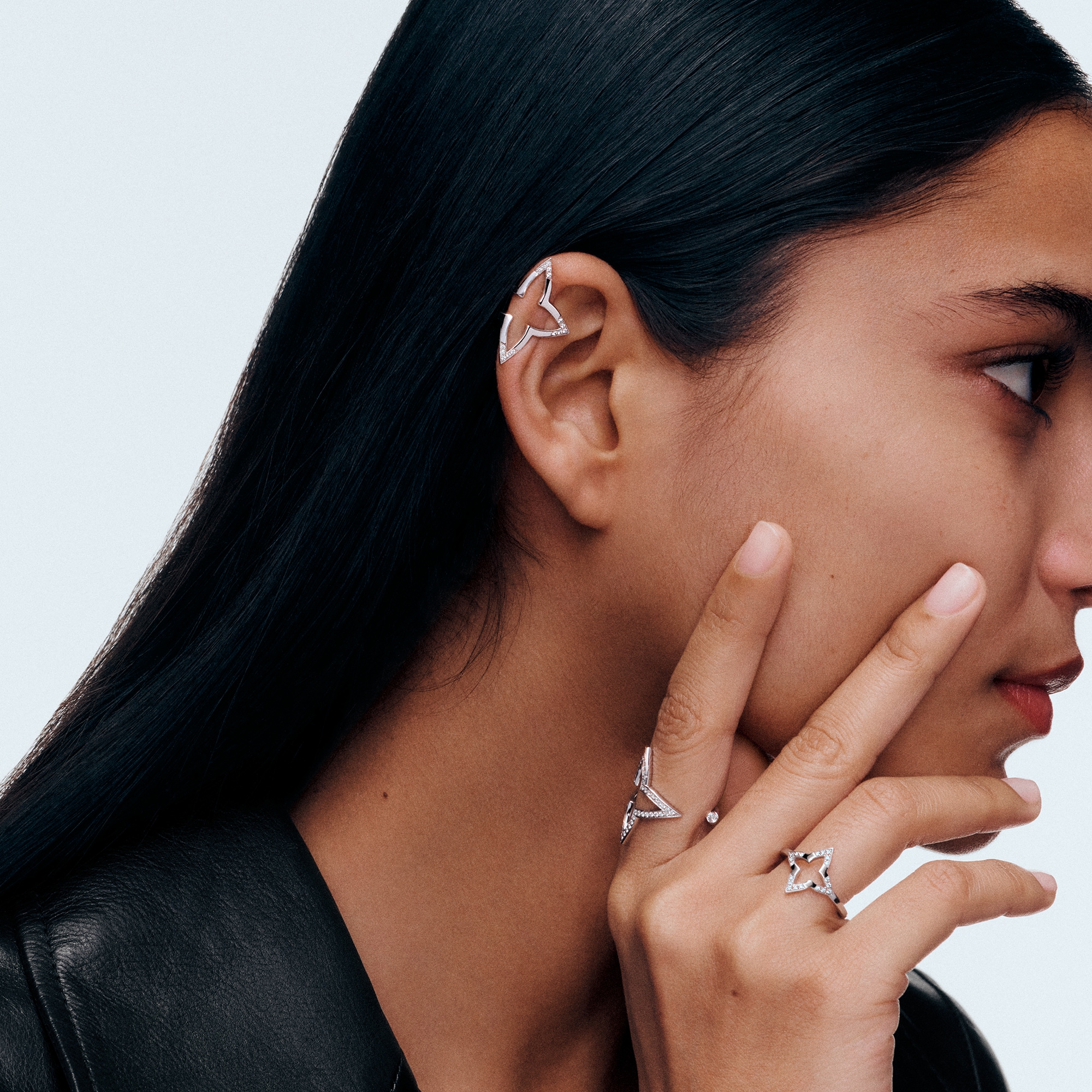 LV} - LV - LV珠宝按类别浏览 | 路易威登LOUIS VUITTON官网 (产品缩放)