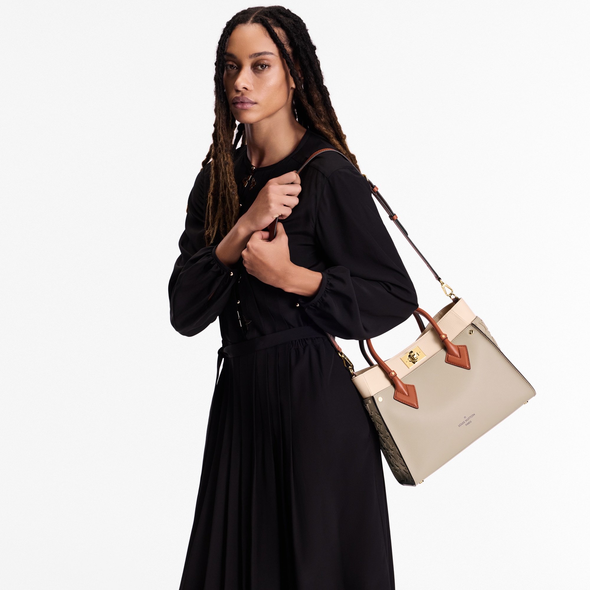 LV} - LVHigh End Leathers - LV女士时尚手袋 | 路易威登LOUIS VUITTON官网 (产品缩放)