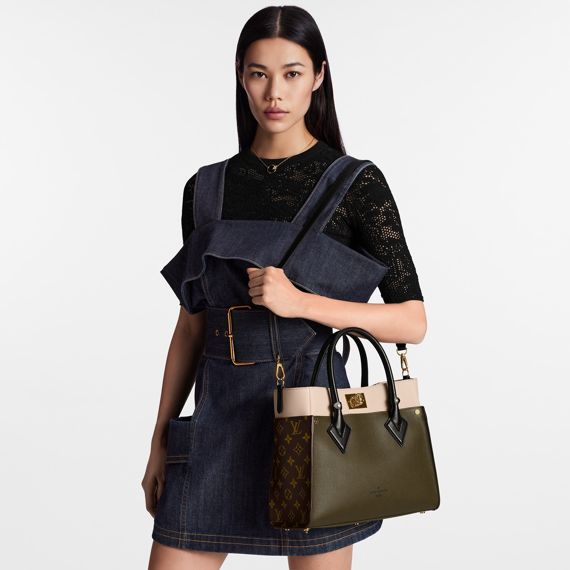 LV} - LVHigh End Leathers - LV女士时尚手袋 | 路易威登LOUIS VUITTON官网 (产品缩放)