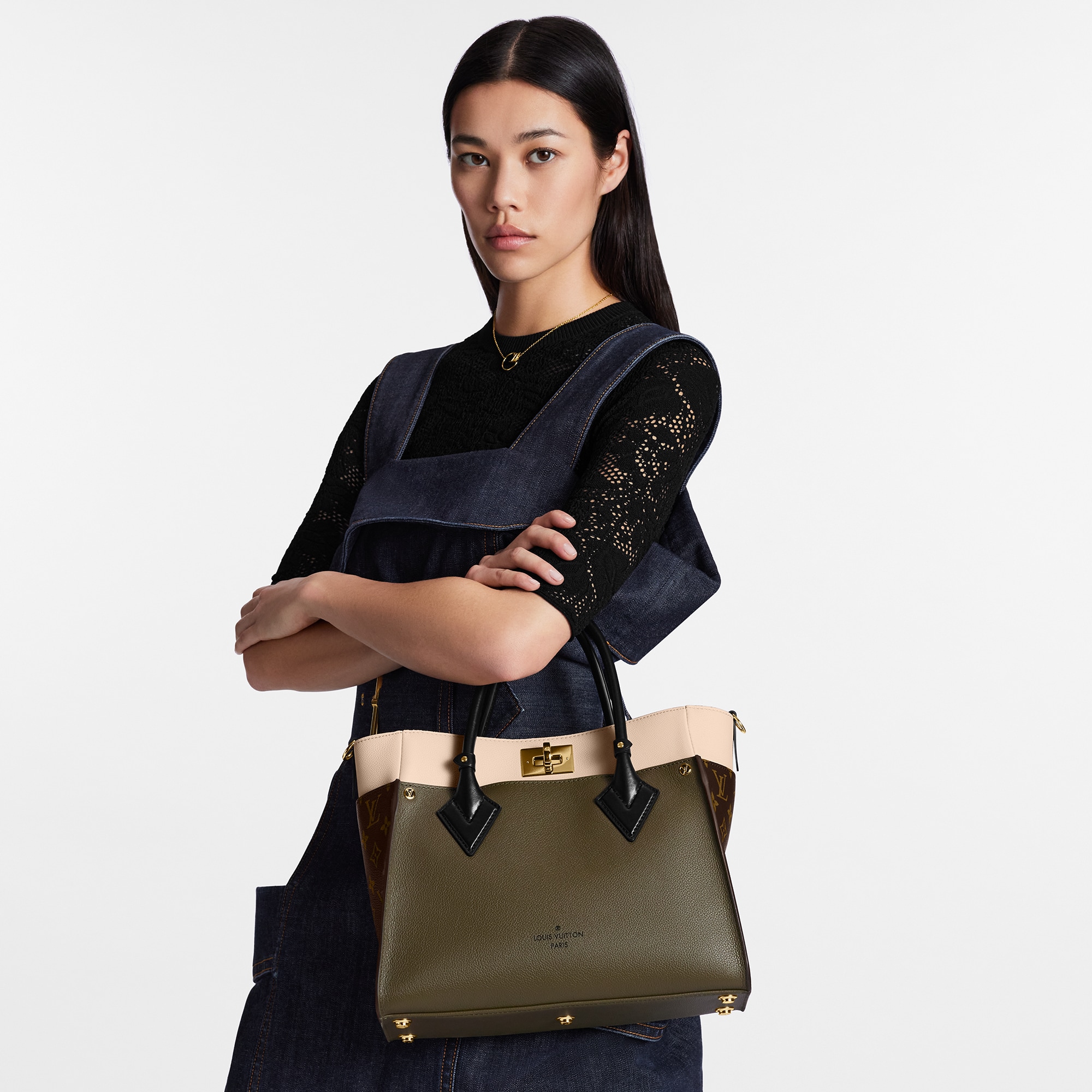 LV} - LVHigh End Leathers - LV女士时尚手袋 | 路易威登LOUIS VUITTON官网 (产品缩放)