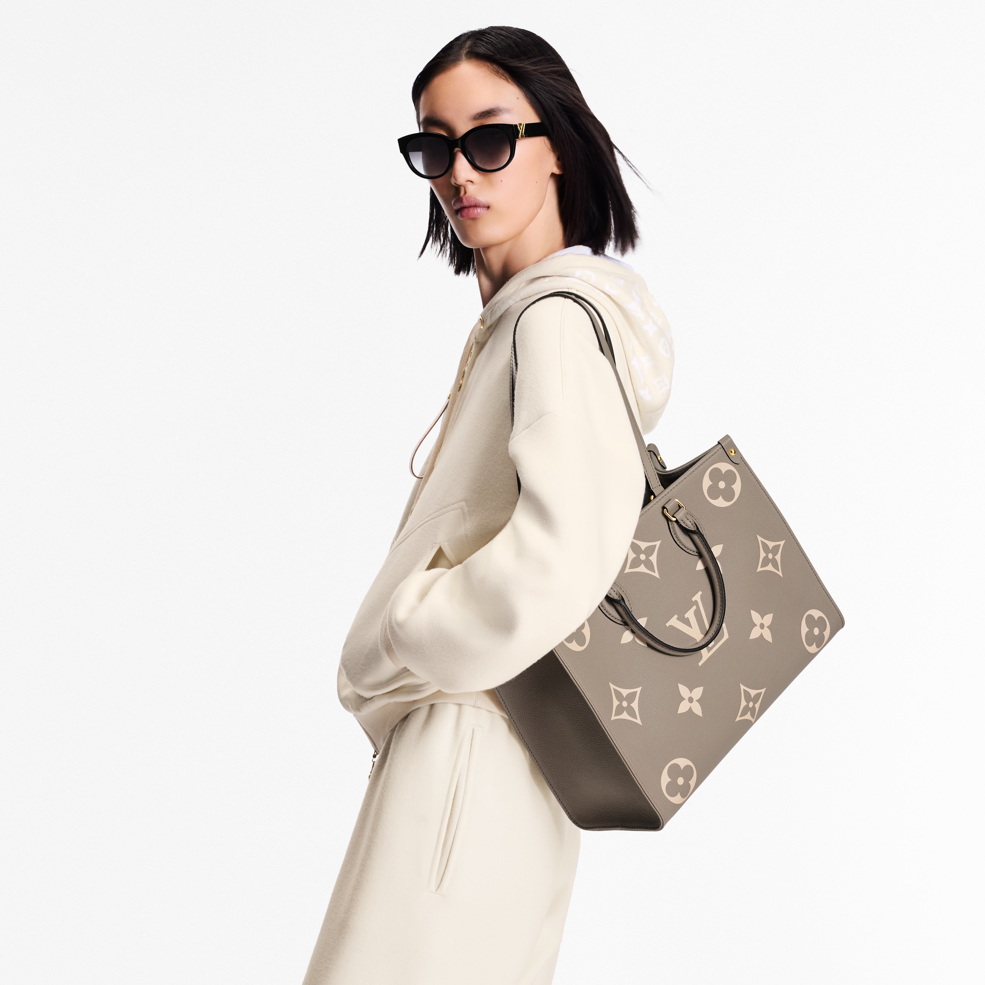 LV} - LVBicolor Monogram Empreinte Leather - LV女士时尚手袋 | 路易威登LOUIS VUITTON官网 (产品缩放)