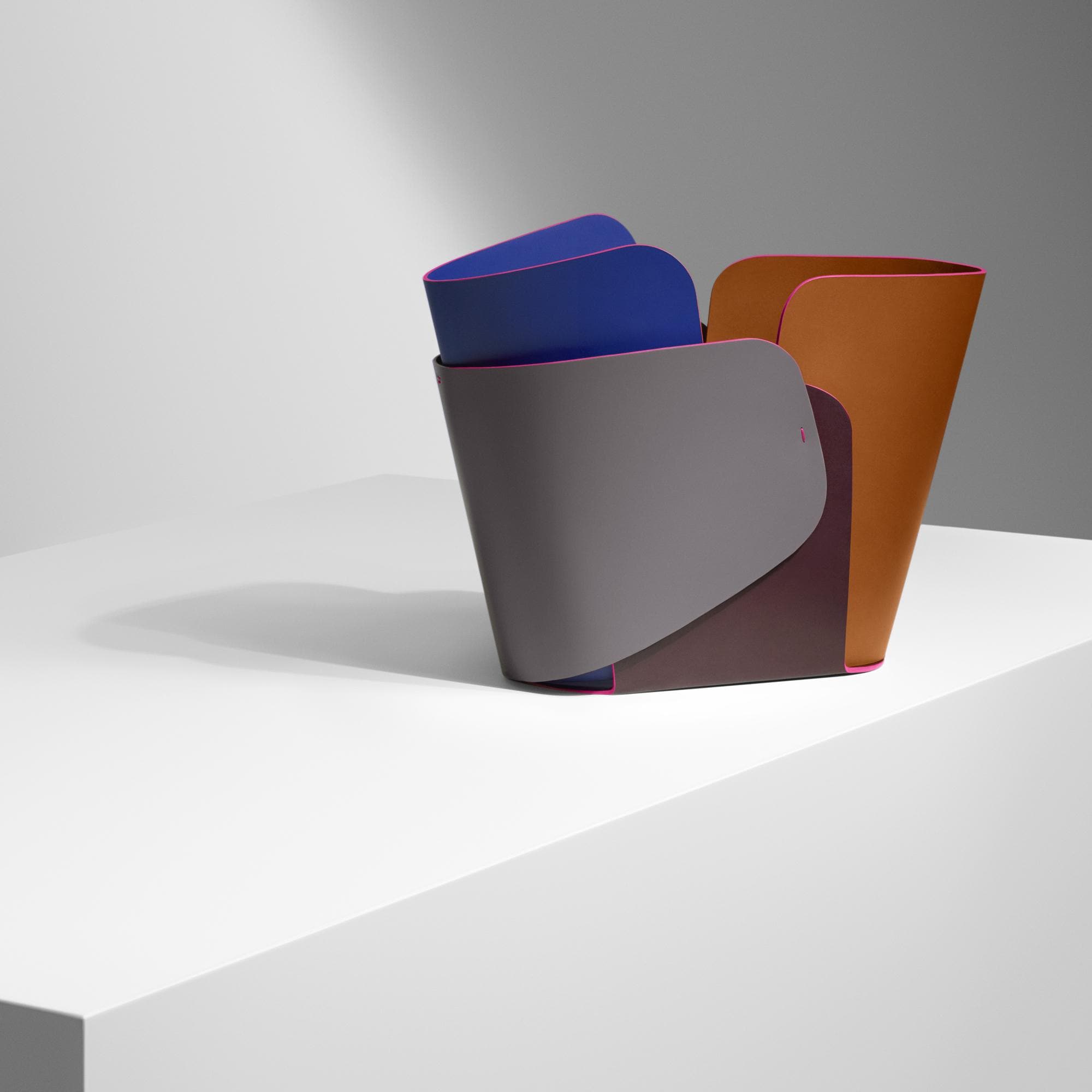 LV} - LV - LV硬箱、旅行和家居家居和餐桌艺术 | 路易威登LOUIS VUITTON官网 (产品缩放)