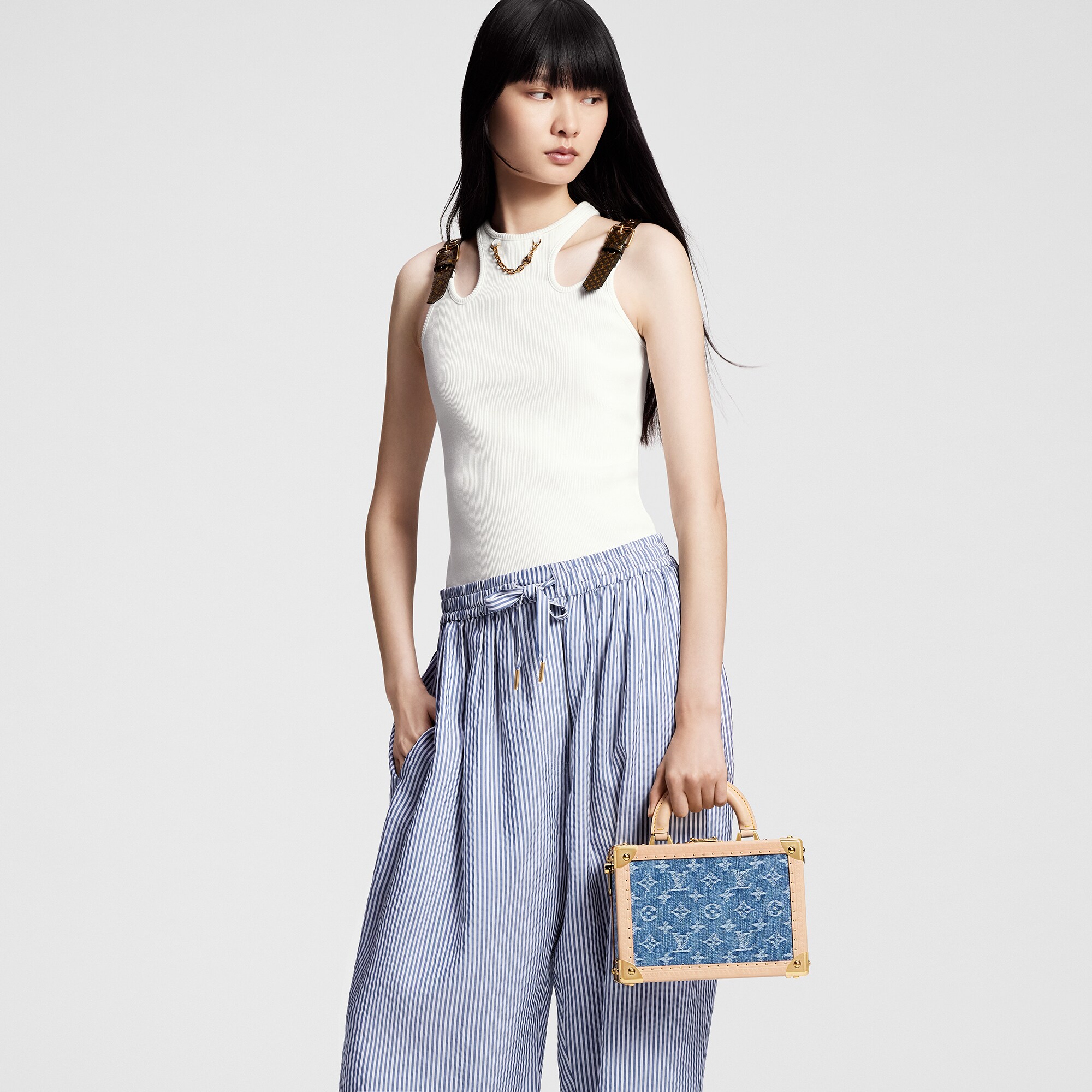 LV} - LV其他Monogram 帆布 - LVLes Extraordinaires硬箱系列 | 路易威登LOUIS VUITTON官网 (产品缩放)