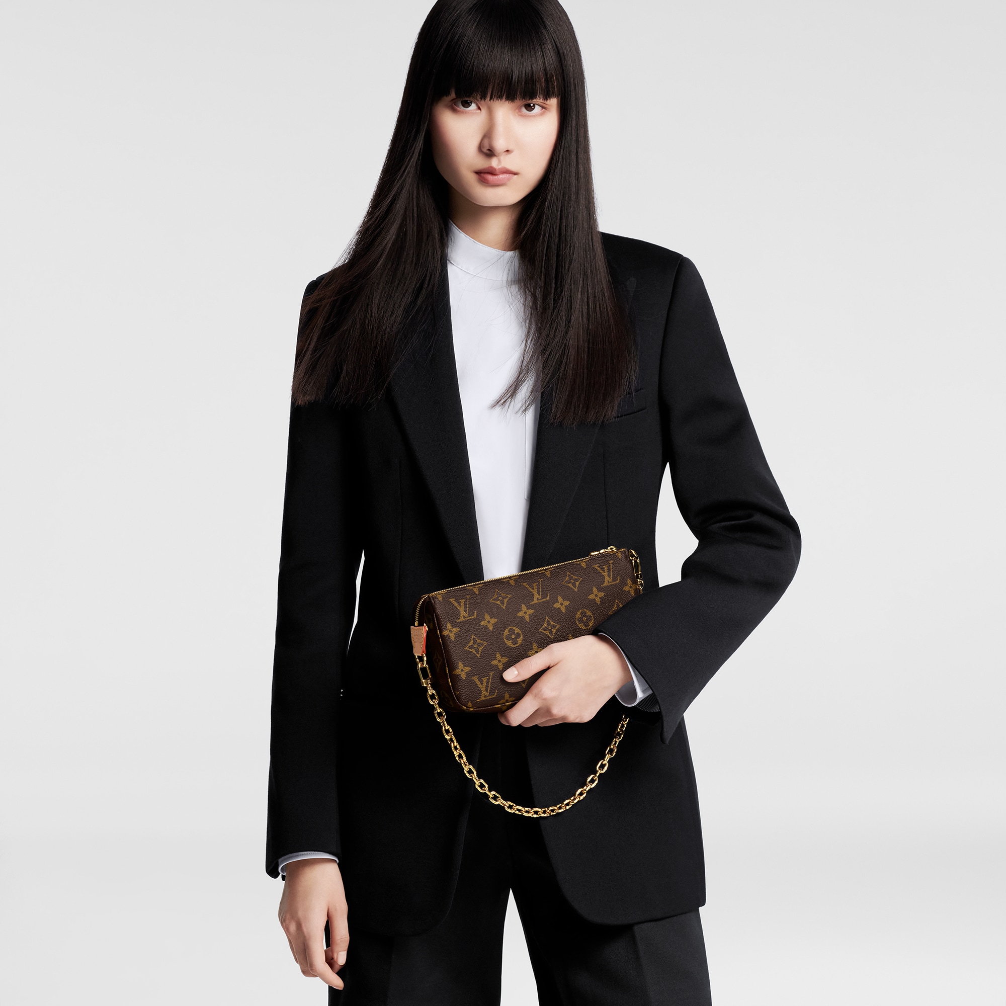 LV} - LVMonogram - LV女士小型皮具 | 路易威登LOUIS VUITTON官网 (产品缩放)