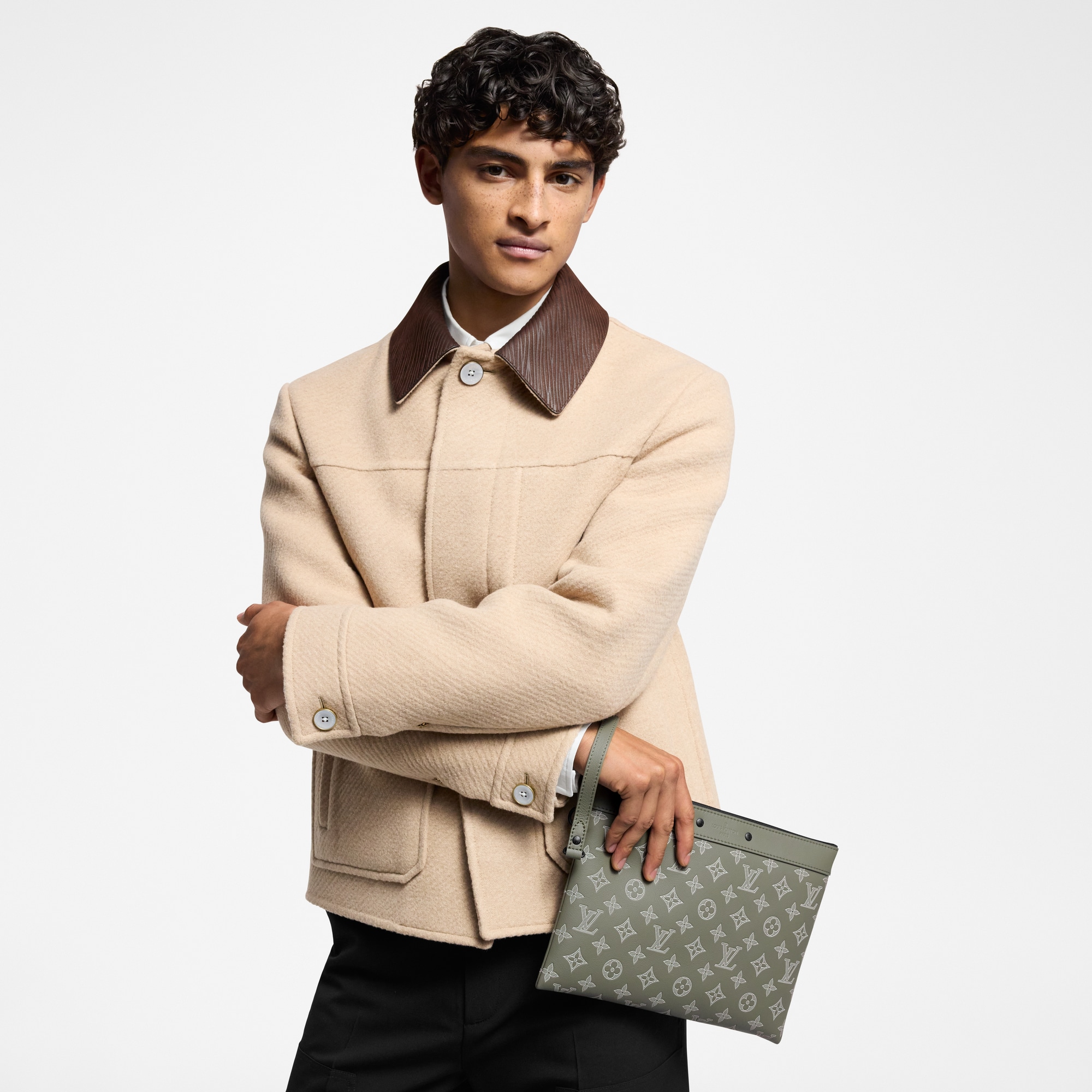 LV} - LVG65 - LV男士旅行用品 | 路易威登LOUIS VUITTON官网 (产品缩放)
