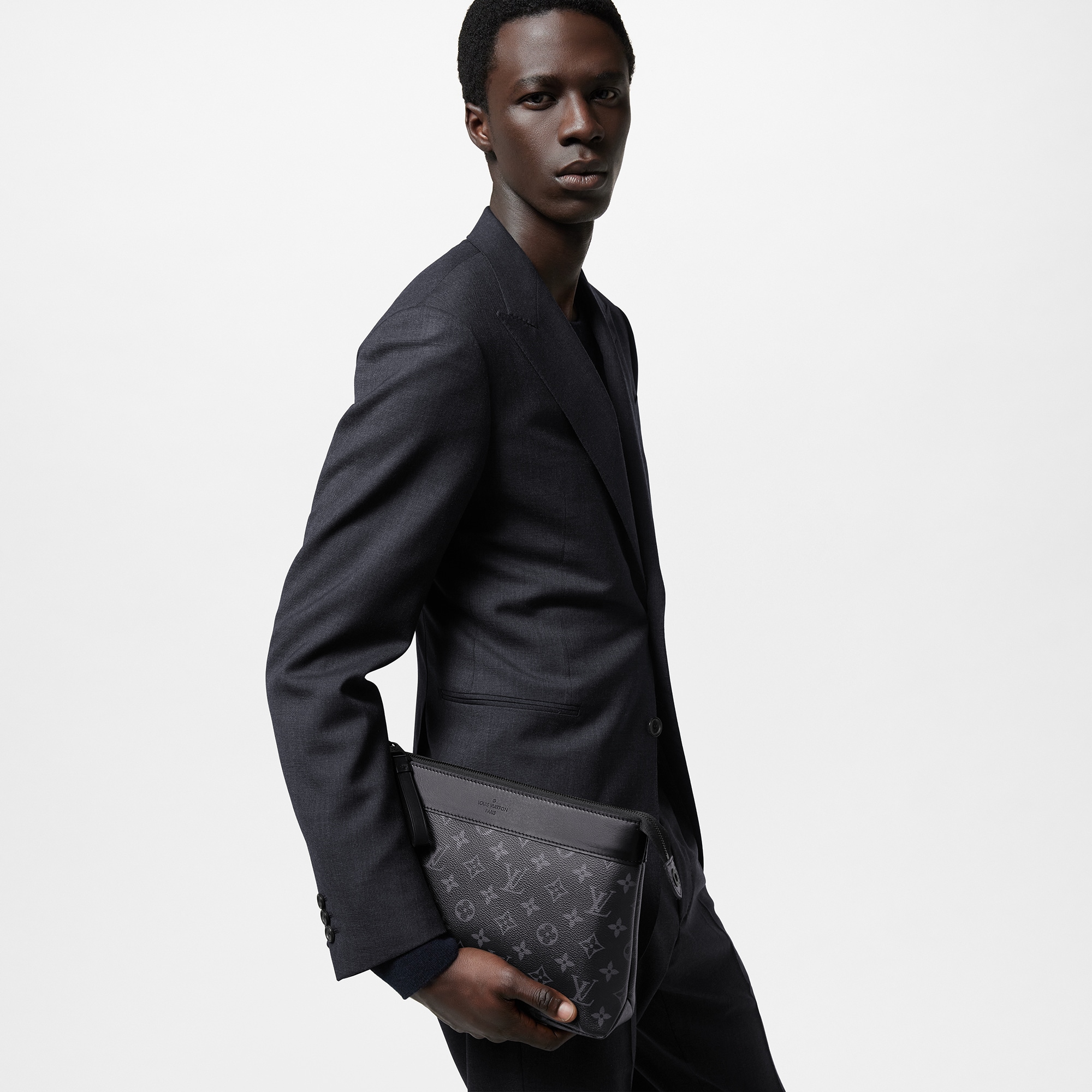 LV} - LVMonogram Eclipse - LV男士小型皮具 | 路易威登LOUIS VUITTON官网 (产品缩放)