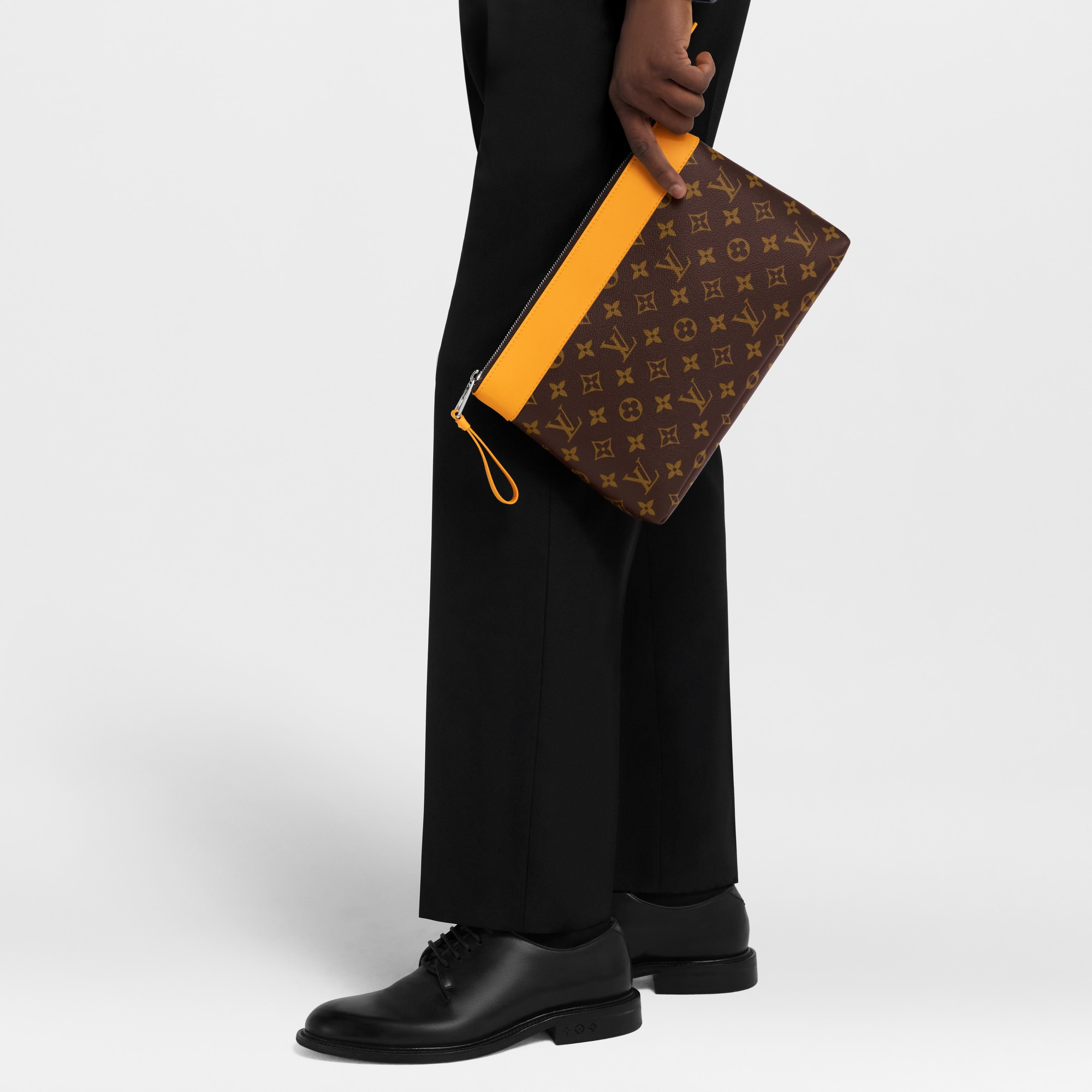 LV} - LVMonogram Macassar - LV甄礼指南浪漫指南-男士甄选 | 路易威登LOUIS VUITTON官网 (产品缩放)