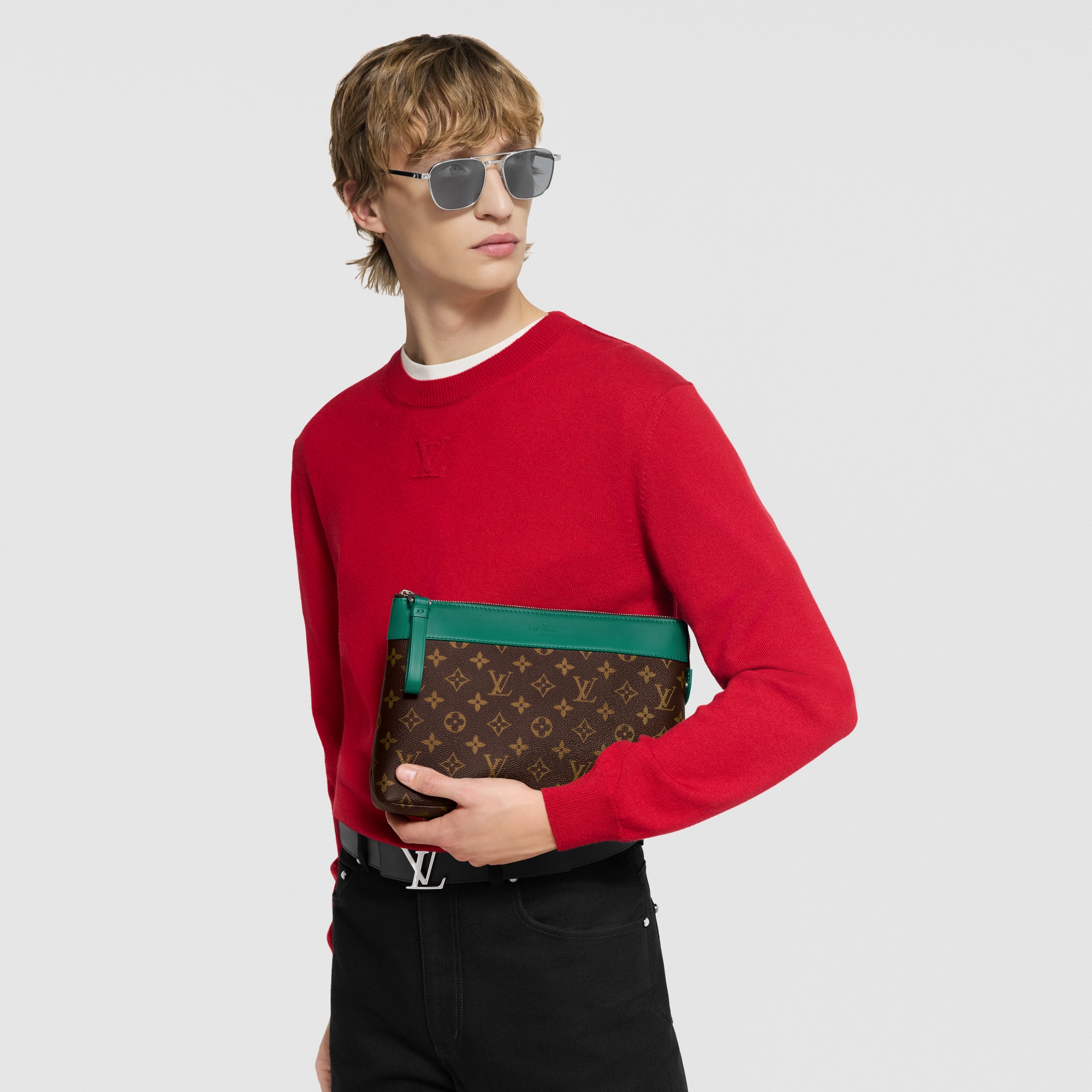 LV} - LVMonogram Macassar - LV甄礼指南浪漫指南-男士甄选 | 路易威登LOUIS VUITTON官网 (产品缩放)