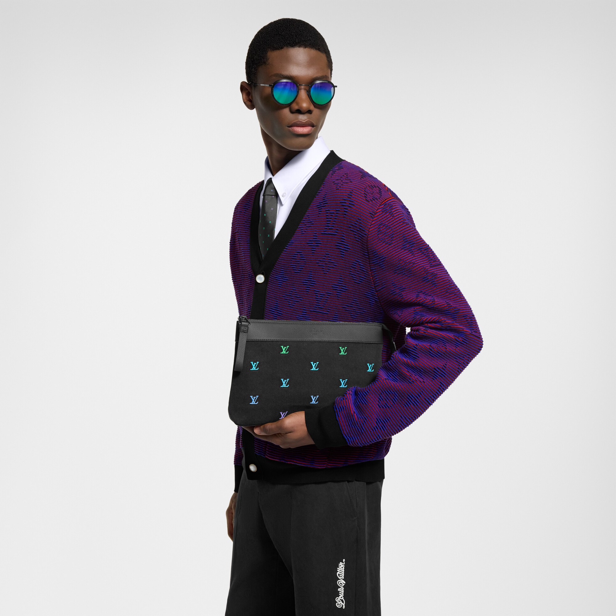 LV} - LVMonogram Other - LV新品系列男士 | 路易威登LOUIS VUITTON官网 (产品缩放)