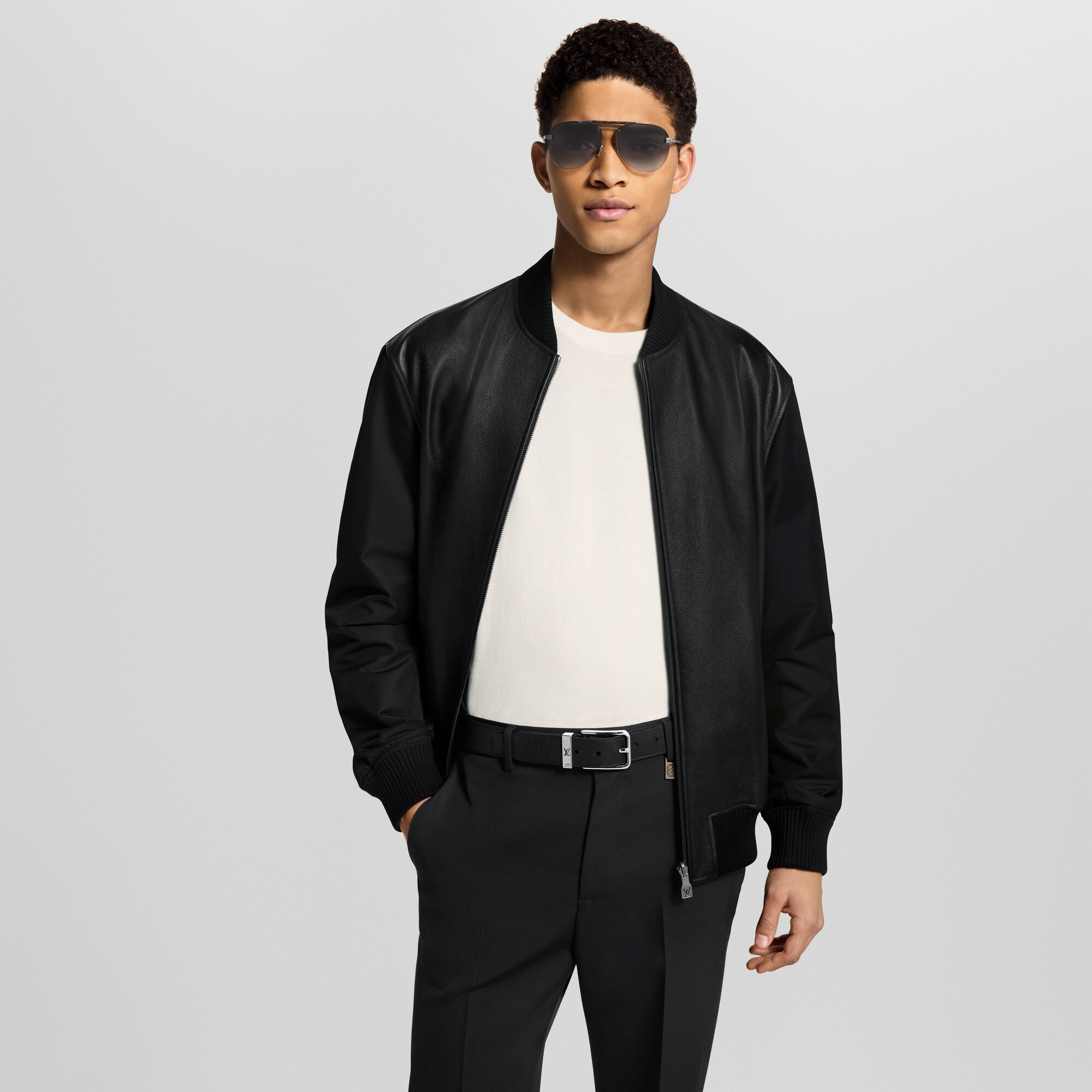 LV} - LVTaiga - LV男士配饰系列 | 路易威登LOUIS VUITTON官网 (产品缩放)