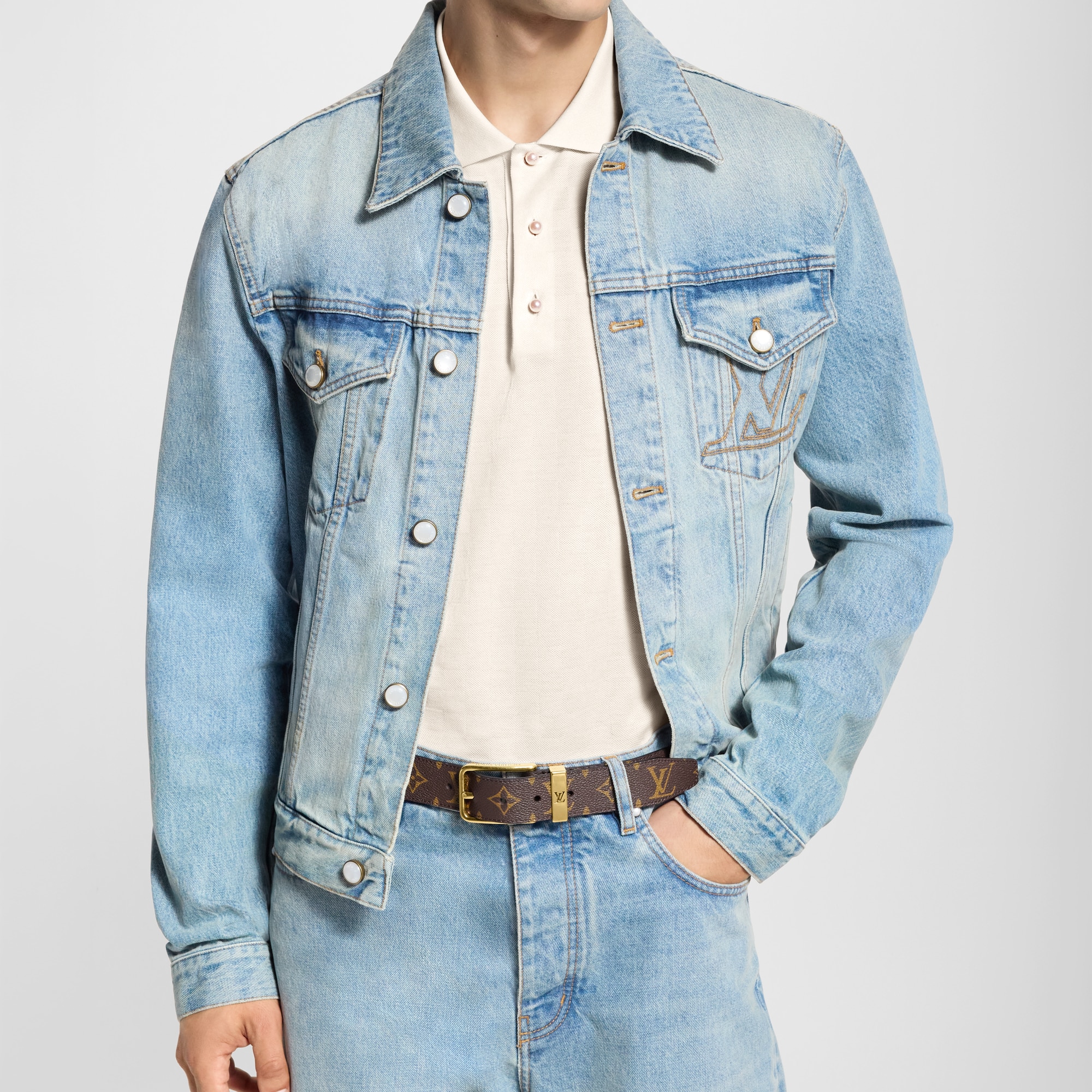 LV} - LV - LV男士配饰系列 | 路易威登LOUIS VUITTON官网 (产品缩放)