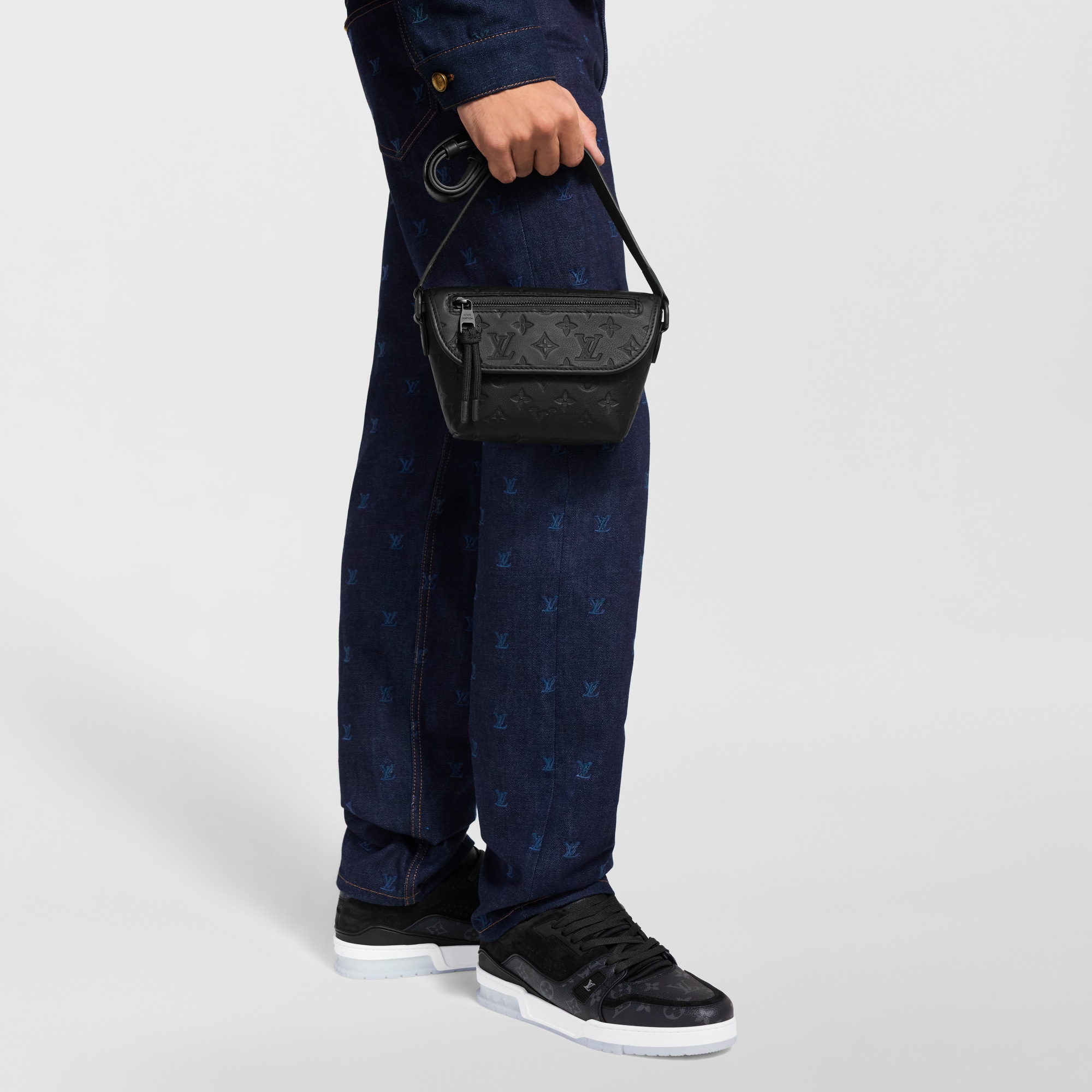 LV} - LVG65 - LV男士小型皮具 | 路易威登LOUIS VUITTON官网 (产品缩放)