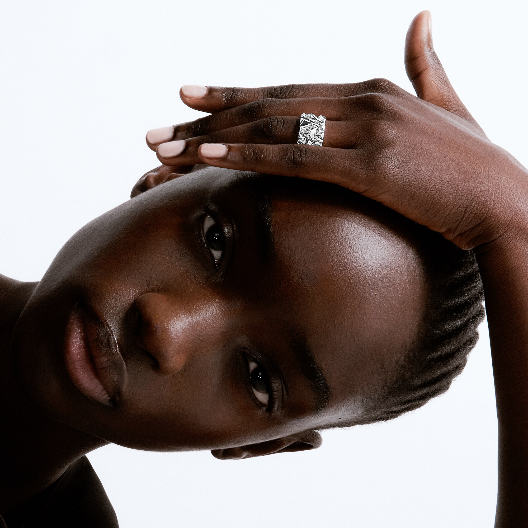 LV} - LV - LV珠宝按类别浏览 | 路易威登LOUIS VUITTON官网 (产品缩放)