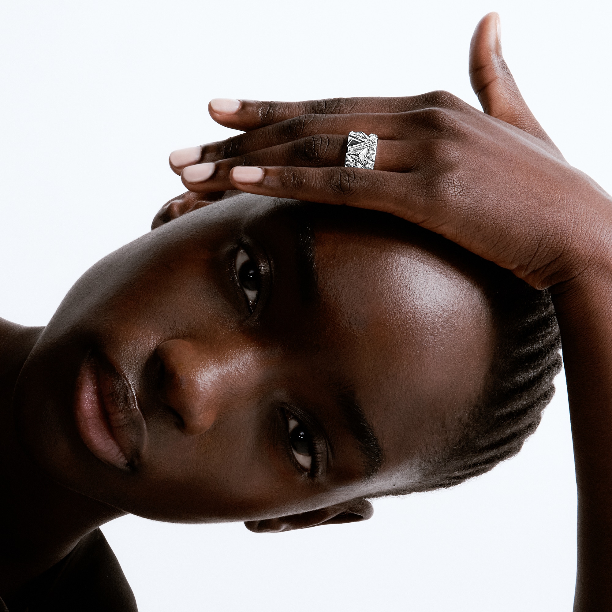 LV} - LV - LV珠宝按类别浏览 | 路易威登LOUIS VUITTON官网 (产品缩放)