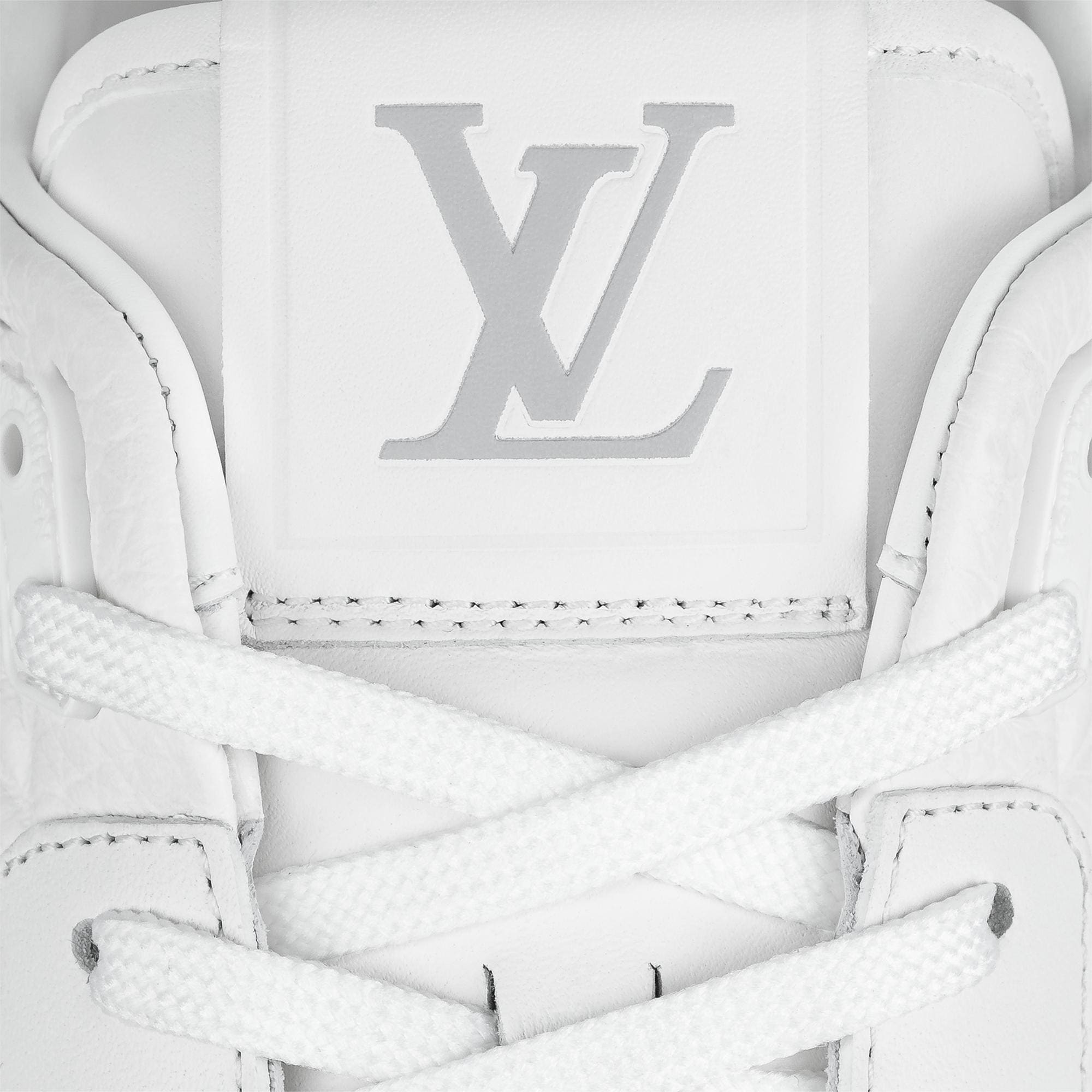 LV} - LV - LV男士鞋履系列 | 路易威登LOUIS VUITTON官网 (产品缩放)