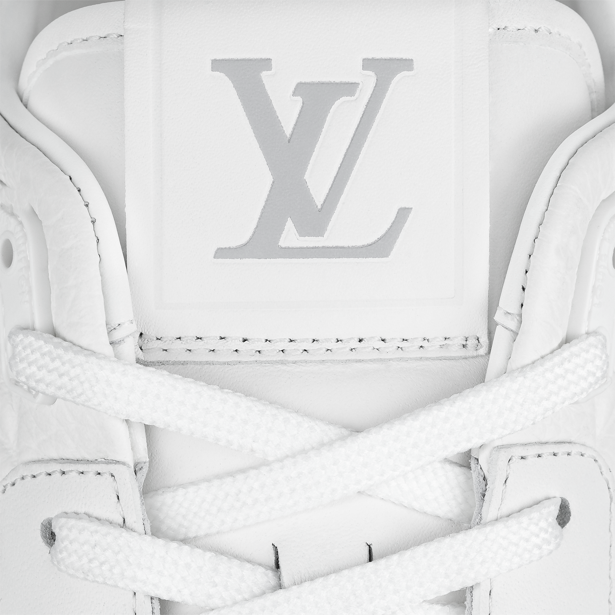 LV} - LV - LV男士鞋履系列 | 路易威登LOUIS VUITTON官网 (产品缩放)