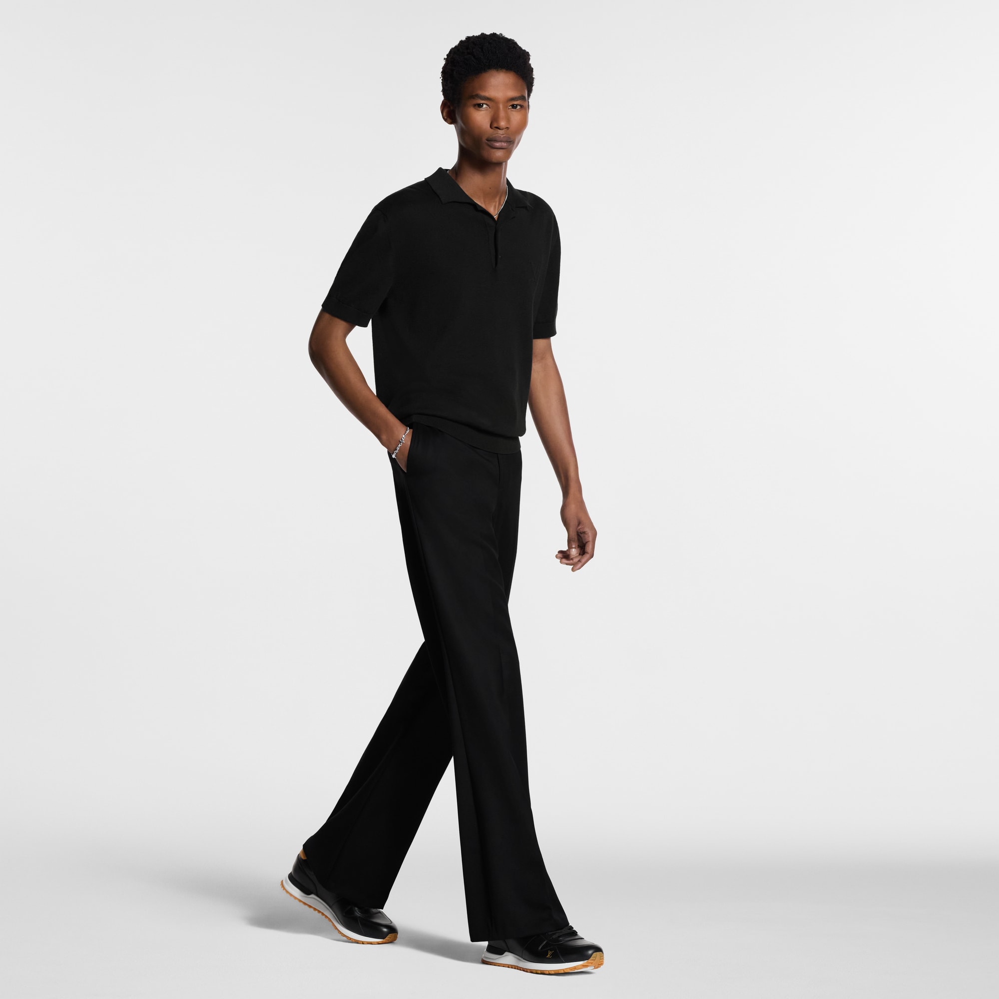 LV} - LV - LV男士鞋履系列 | 路易威登LOUIS VUITTON官网 (产品缩放)