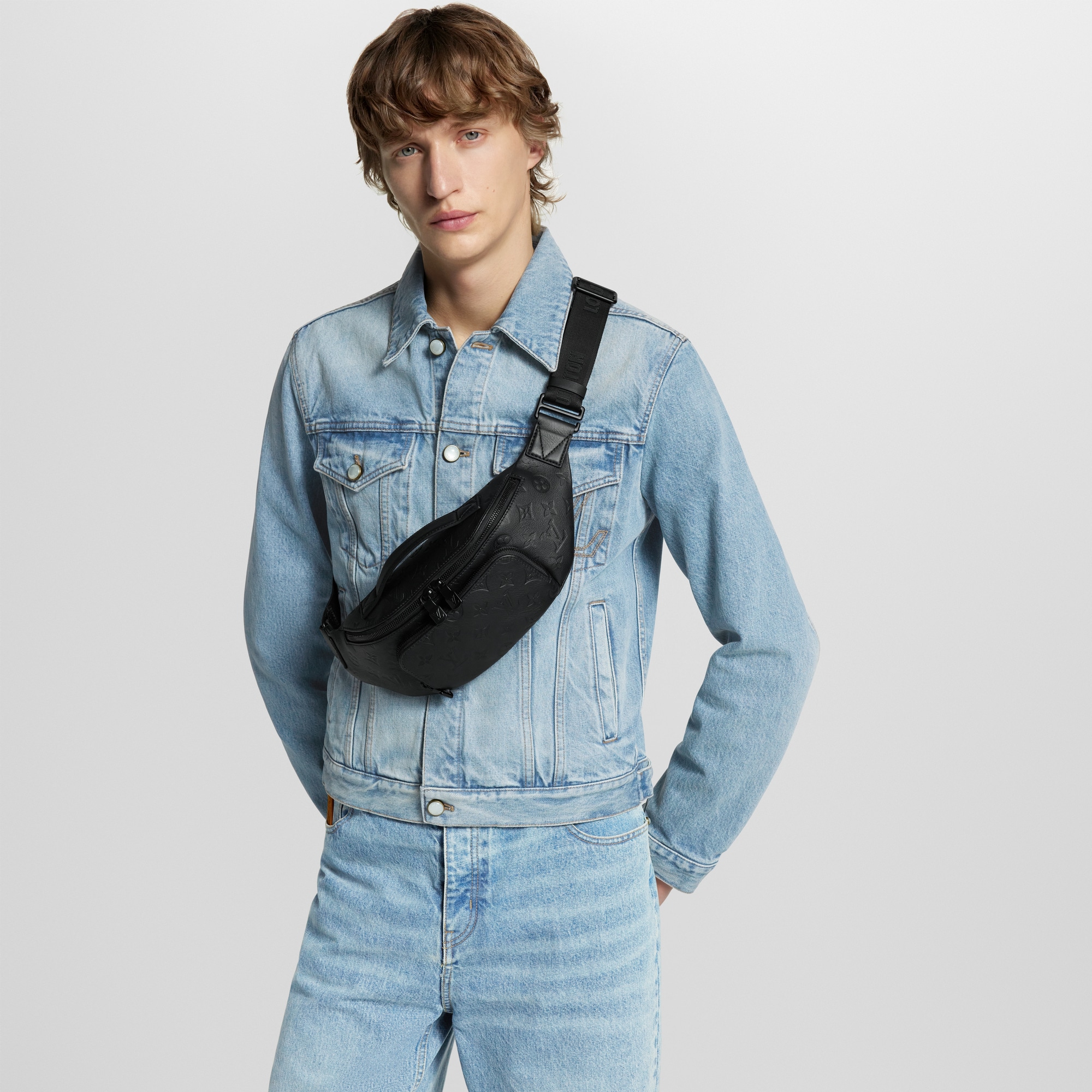 LV} - LVMonogram Shadow Leather - LV男士时尚包袋 | 路易威登LOUIS VUITTON官网 (产品缩放)