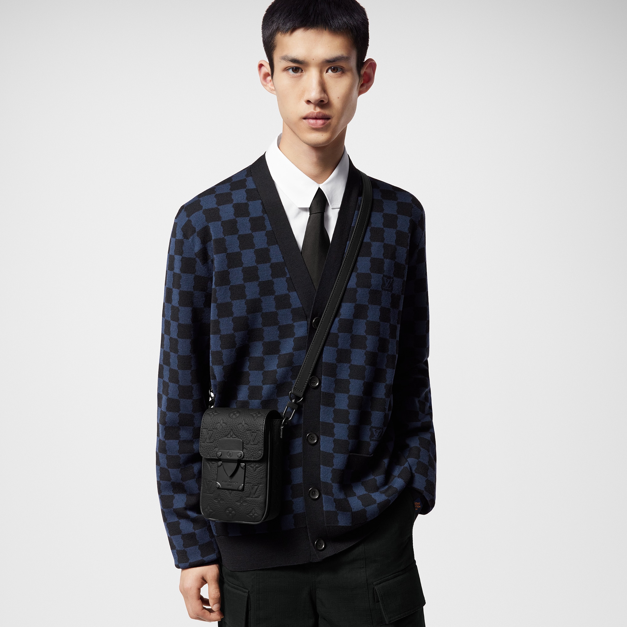 LV} - LVMonogram Taurillon Leather LG - G90 - LV男士时尚包袋 | 路易威登LOUIS VUITTON官网 (产品缩放)