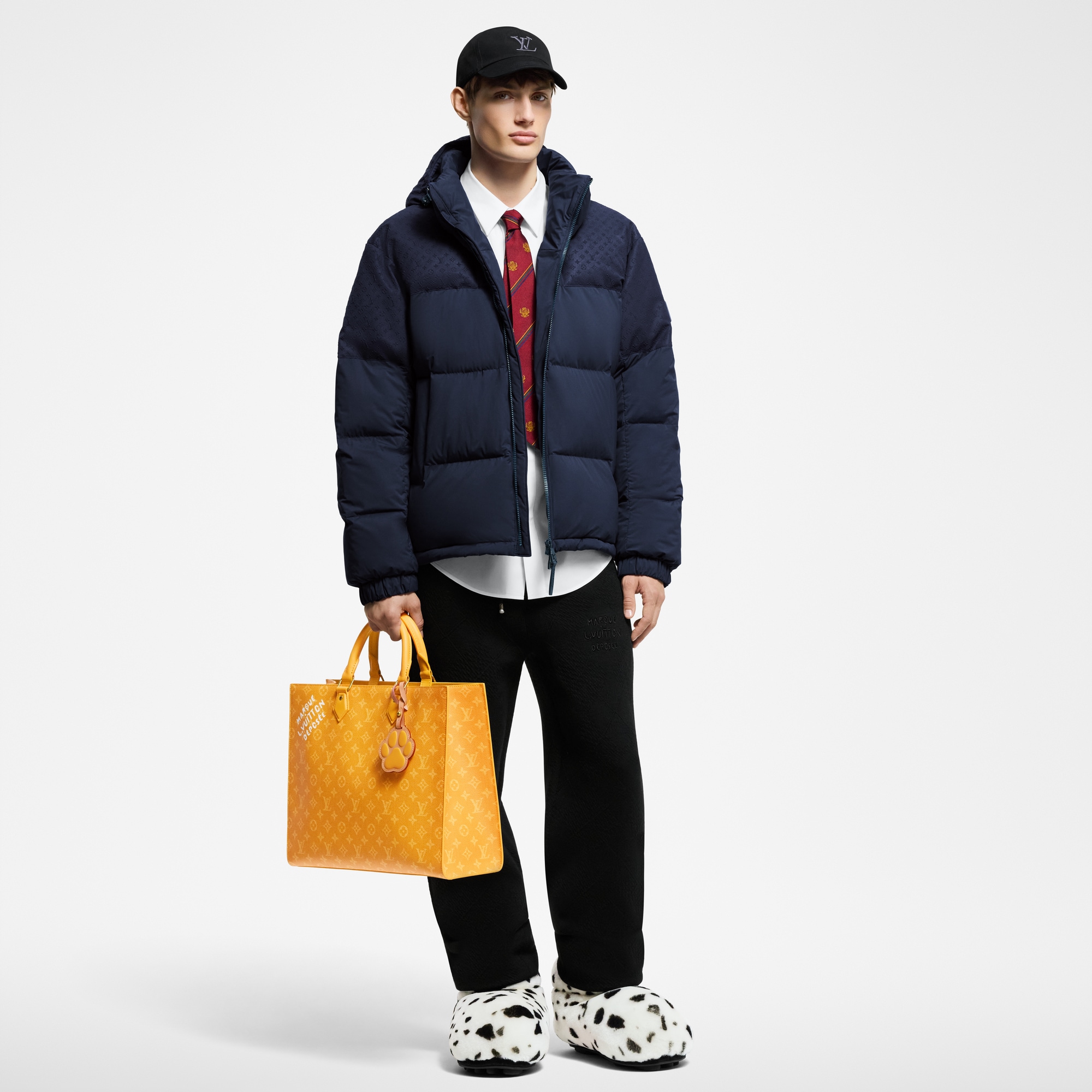 LV} - LVG71 - LV包袋和小型皮具男士包袋 | 路易威登LOUIS VUITTON官网 (产品缩放)