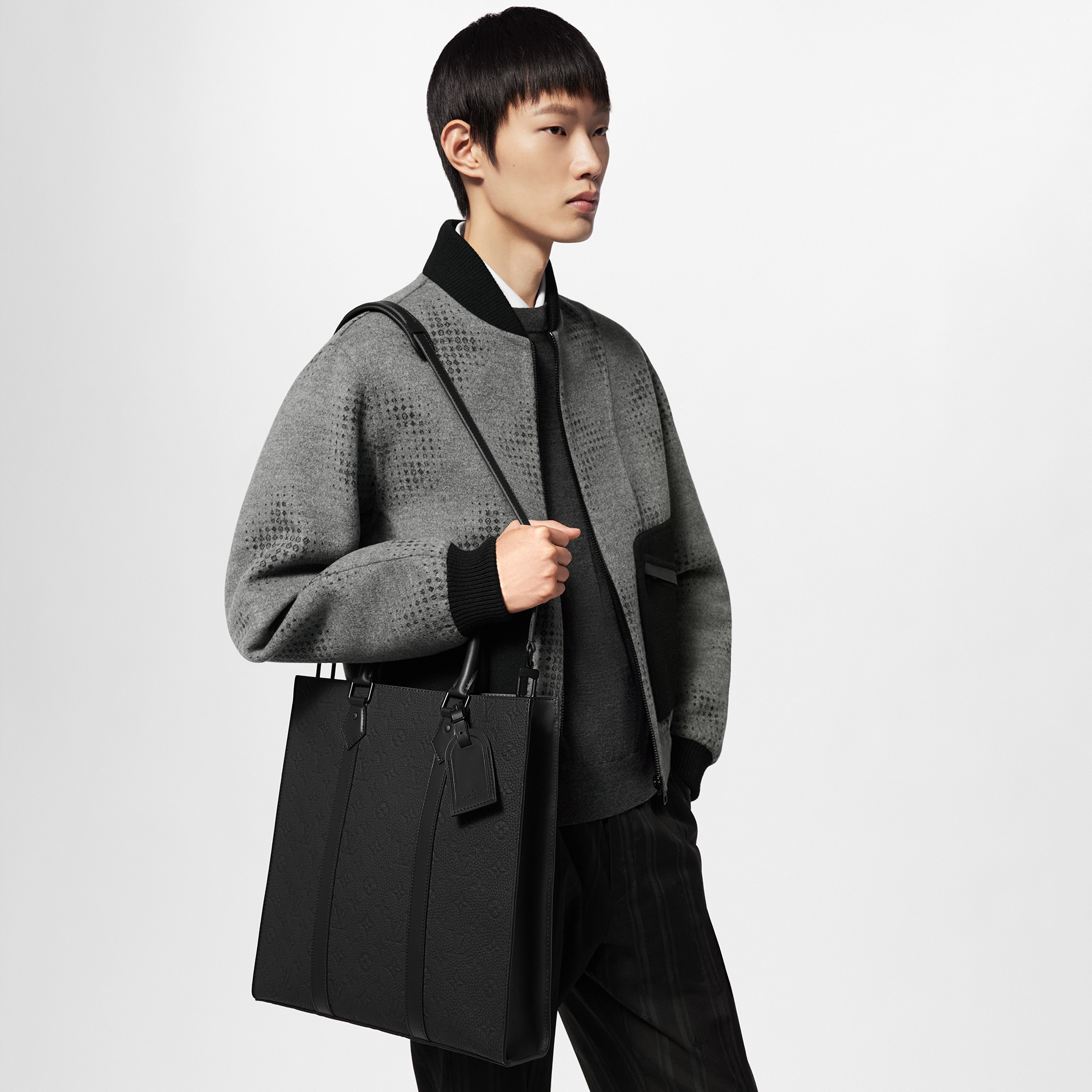 LV} - LVMonogram Taurillon Leather LG - G90 - LV新品系列男士 | 路易威登LOUIS VUITTON官网 (产品缩放)