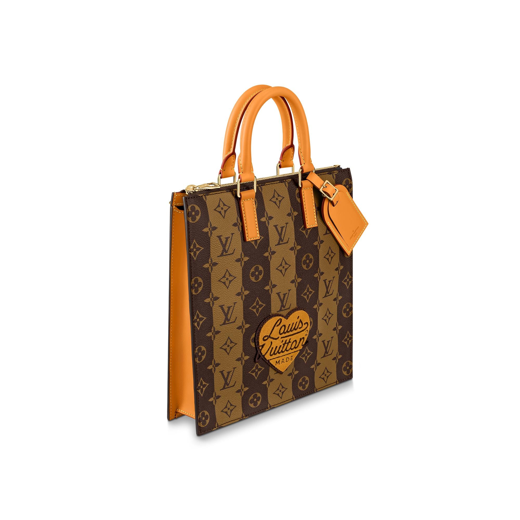 LV} - LVMonogram Other - LV男士Discontinued Product | 路易威登LOUIS VUITTON官网 (产品缩放)