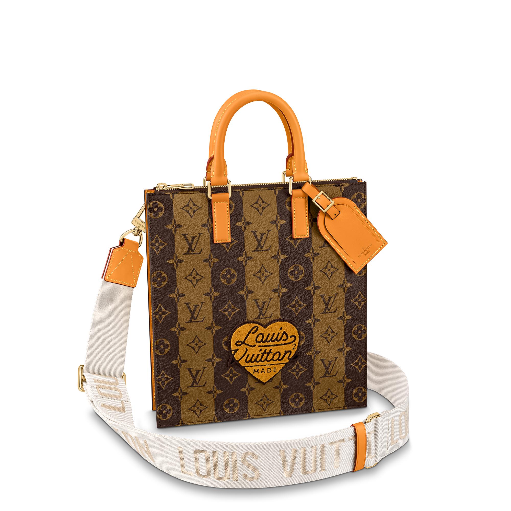 LV} - LVMonogram Other - LV男士Discontinued Product | 路易威登LOUIS VUITTON官网 (产品缩放)
