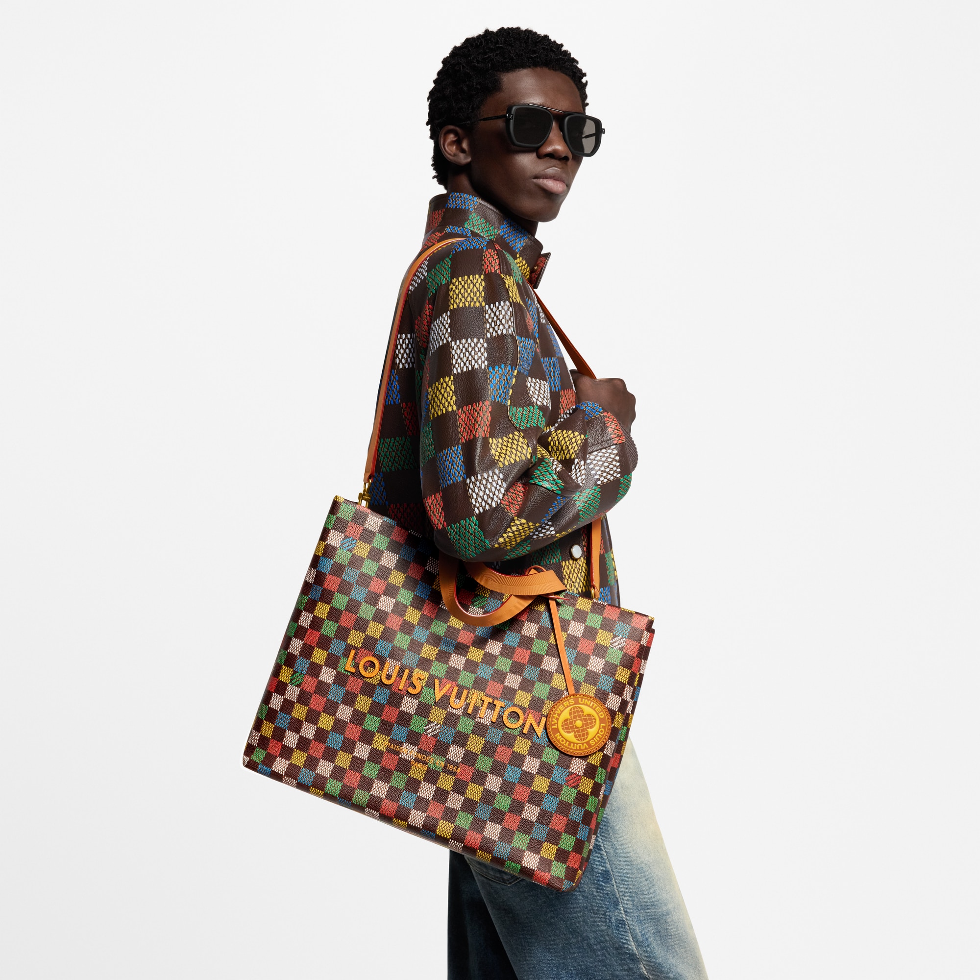 LV} - LVDamier Ebene - LV包袋和小型皮具男士包袋 | 路易威登LOUIS VUITTON官网 (产品缩放)