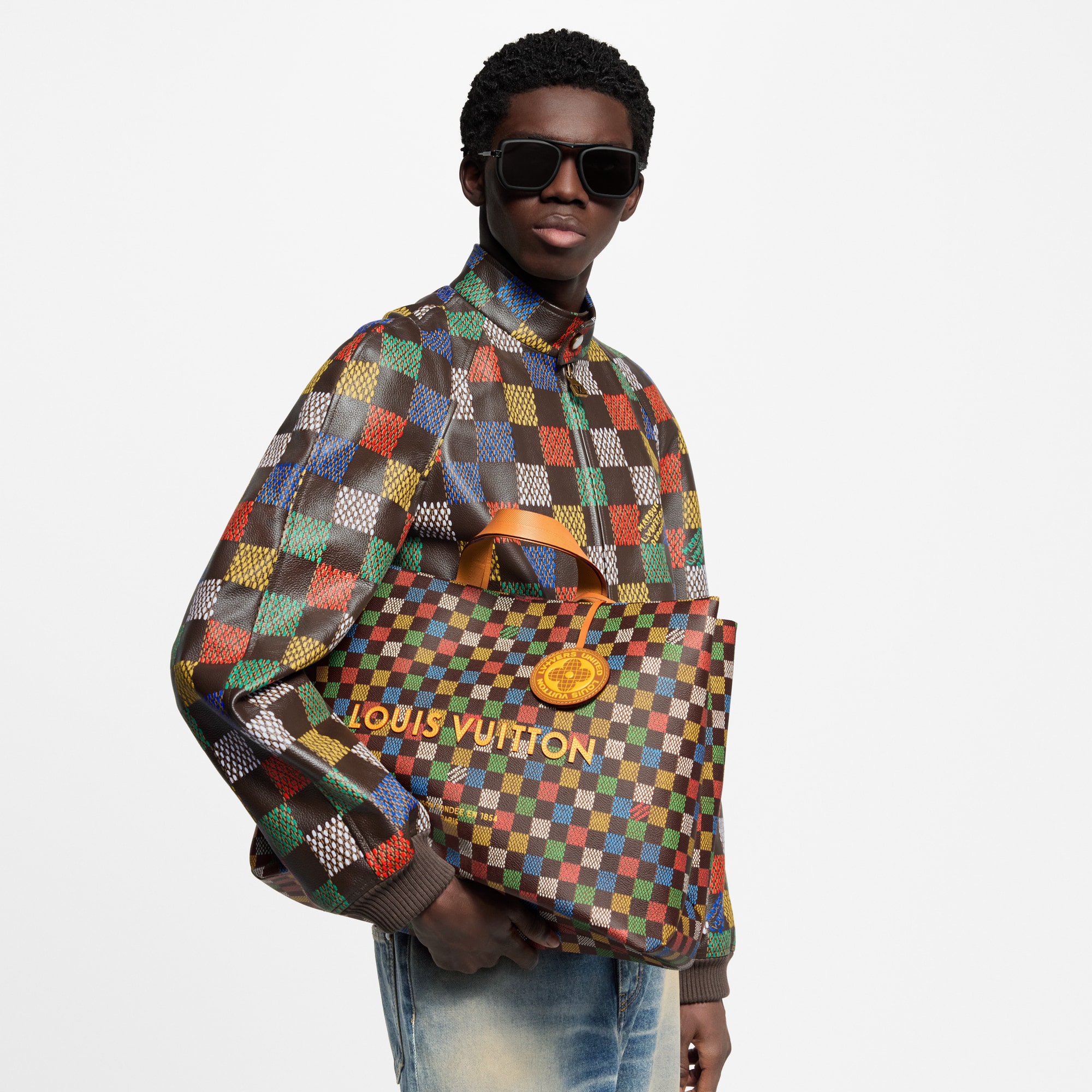 LV} - LVDamier Ebene - LV包袋和小型皮具男士包袋 | 路易威登LOUIS VUITTON官网 (产品缩放)